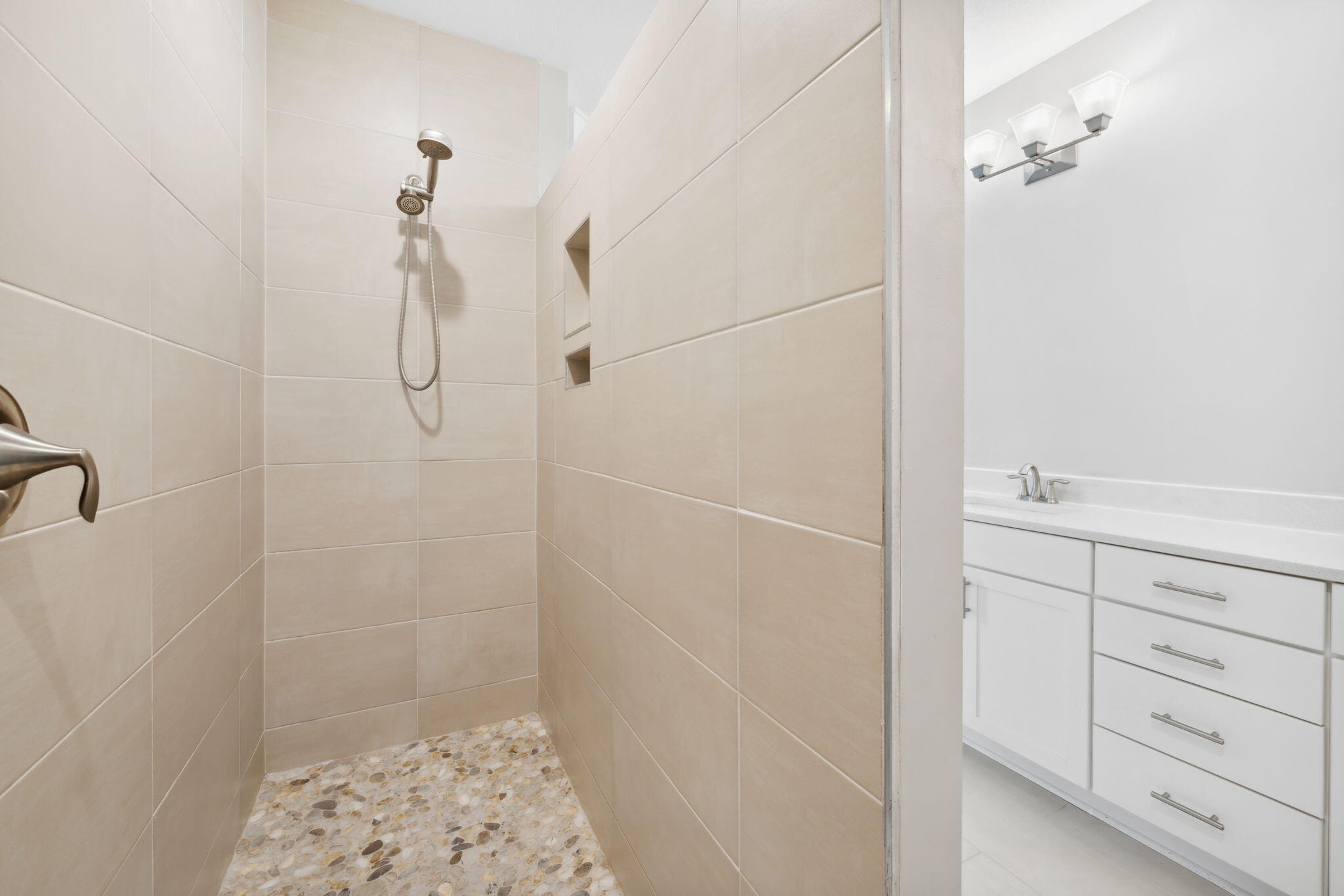 SWEET BAY - Residential