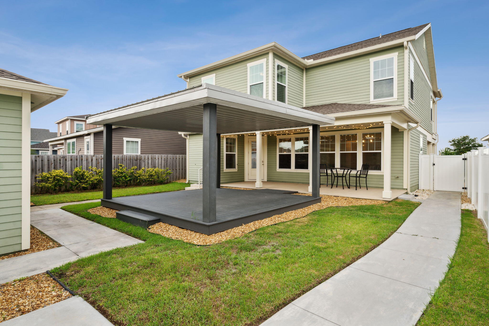 SWEET BAY - Residential