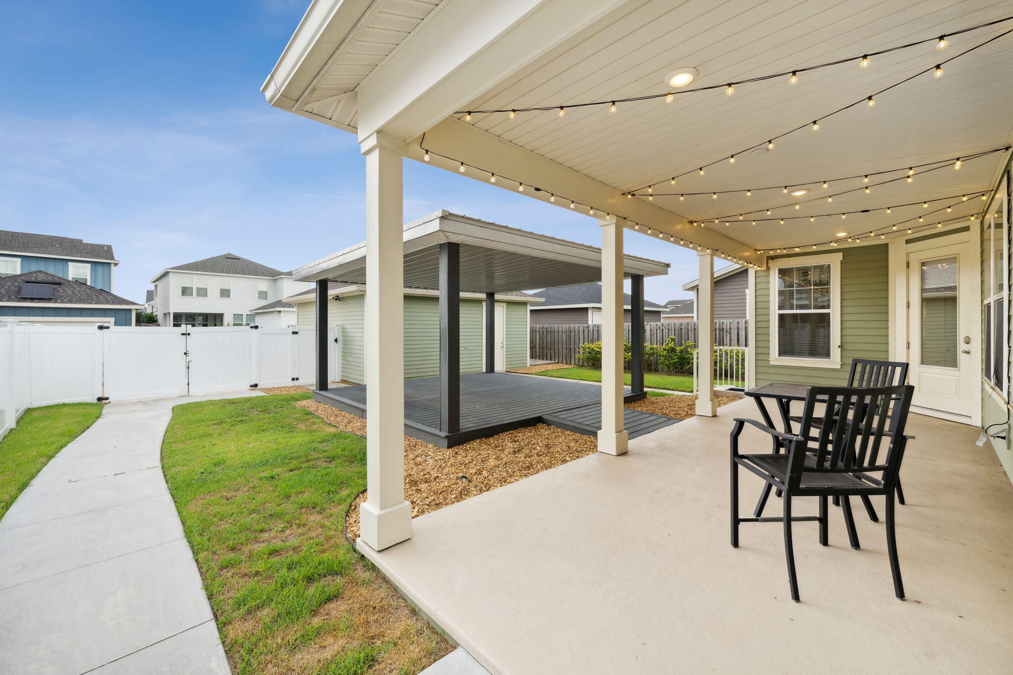 SWEET BAY - Residential