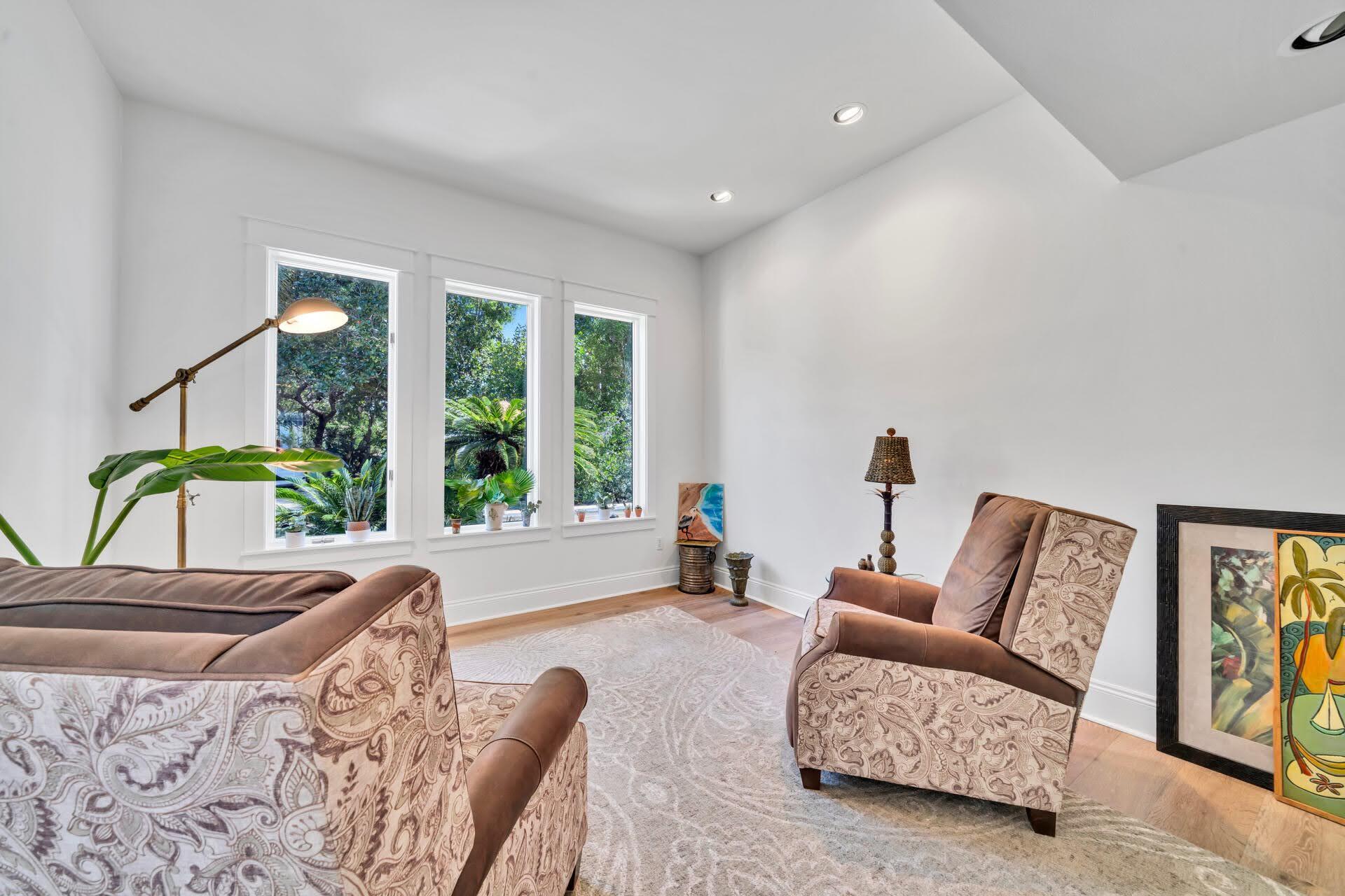 PARISH POINT - Residential