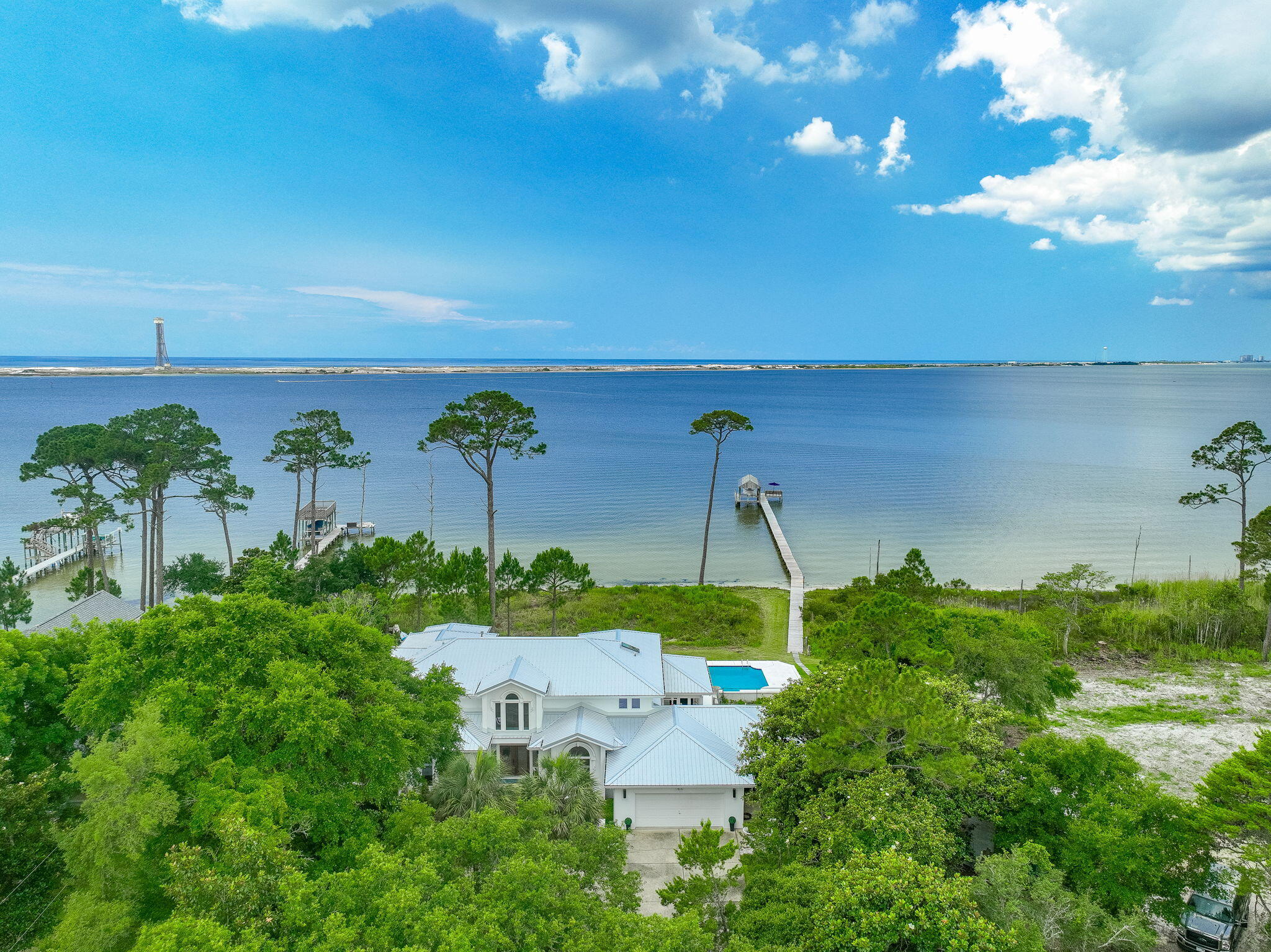 PARISH POINT - Residential