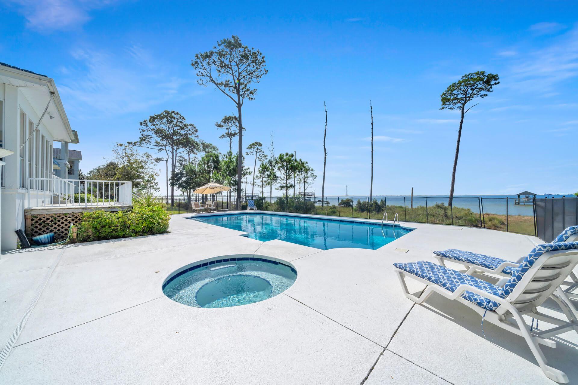 PARISH POINT - Residential