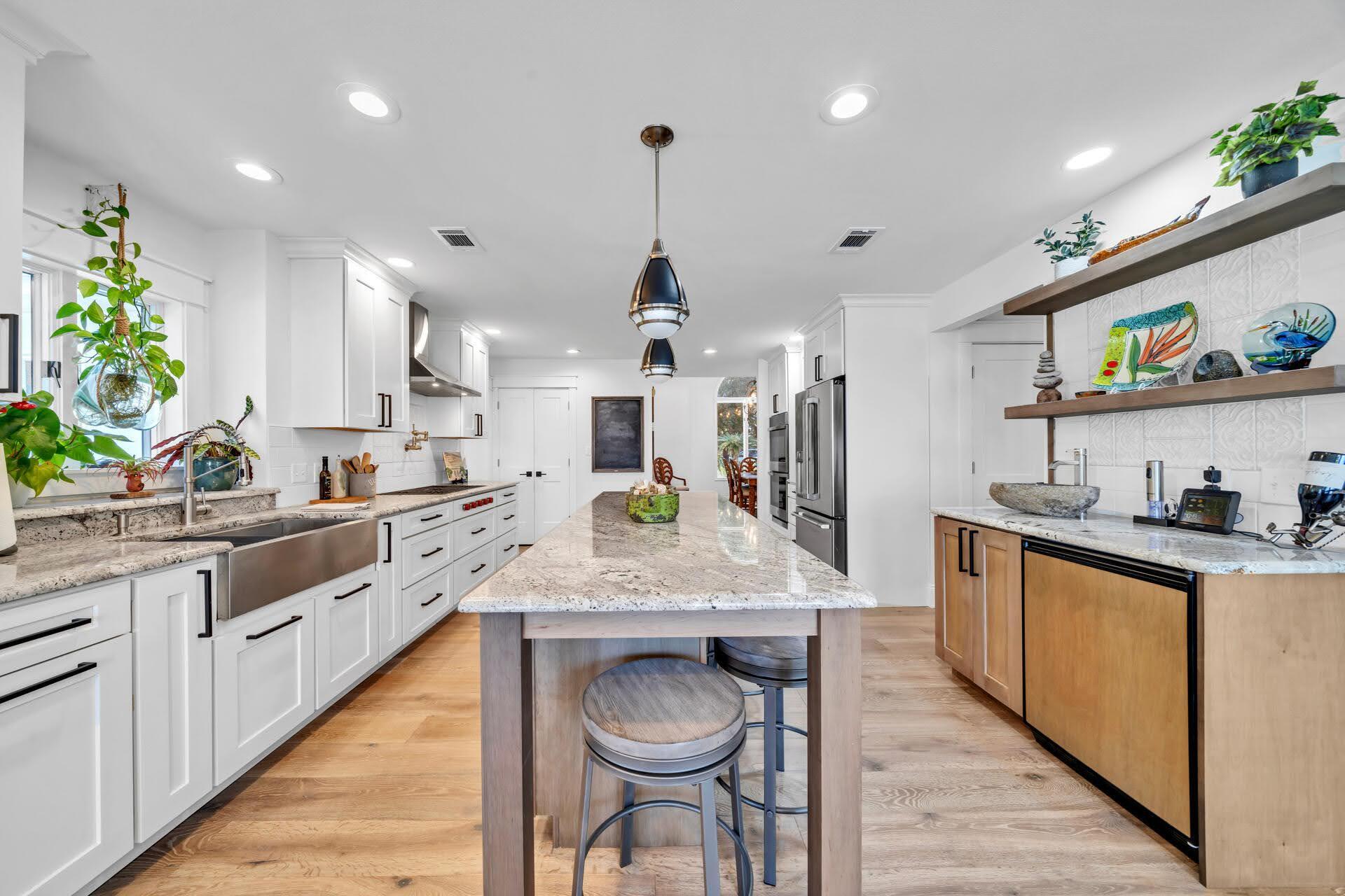 PARISH POINT - Residential