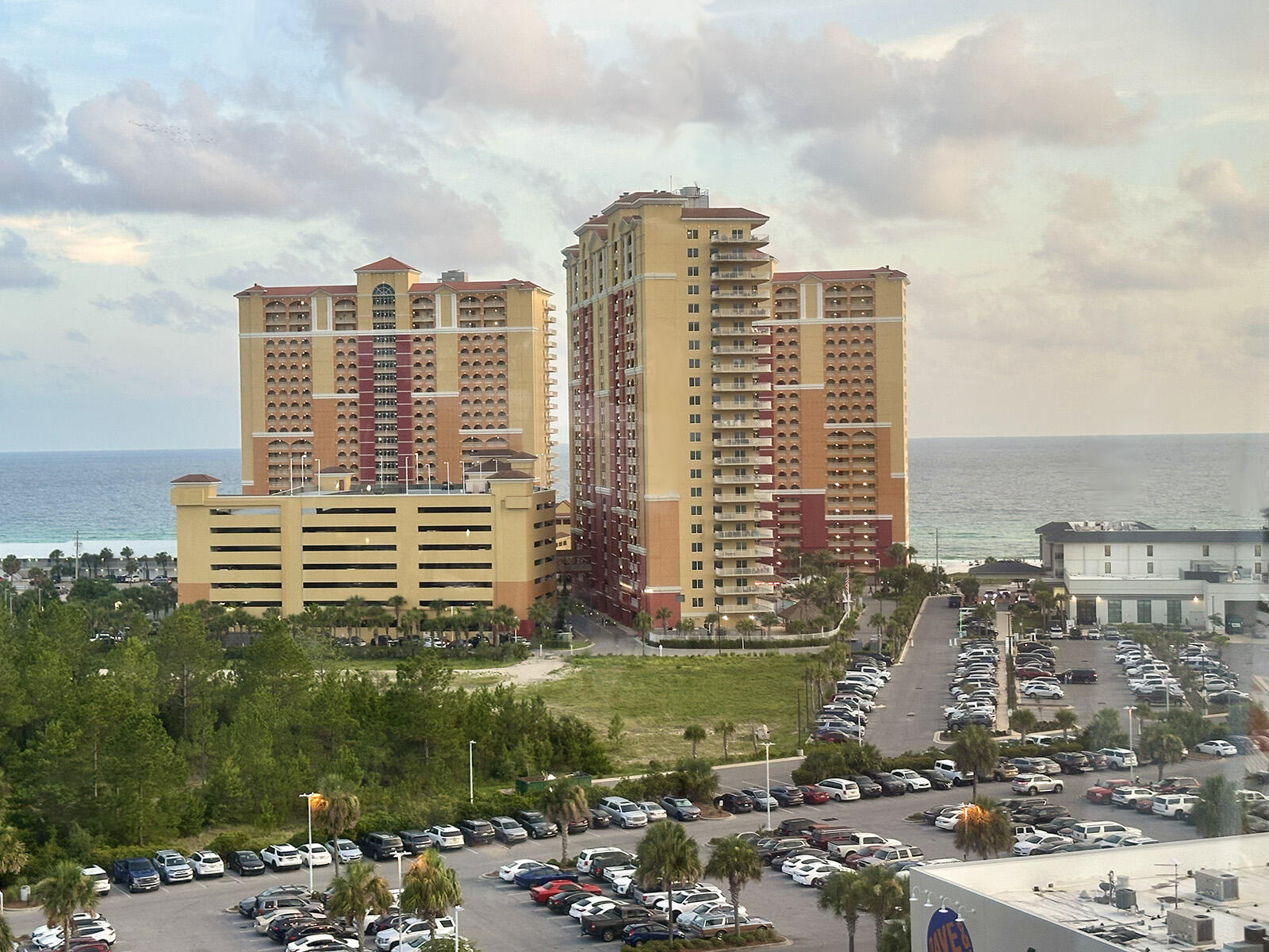 15928 Front Beach Road 32011