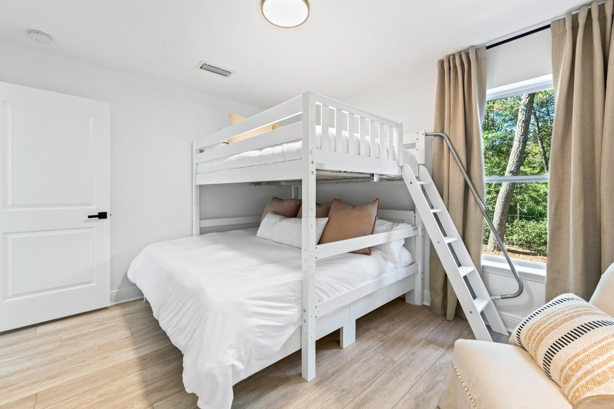 Pinewood - Residential