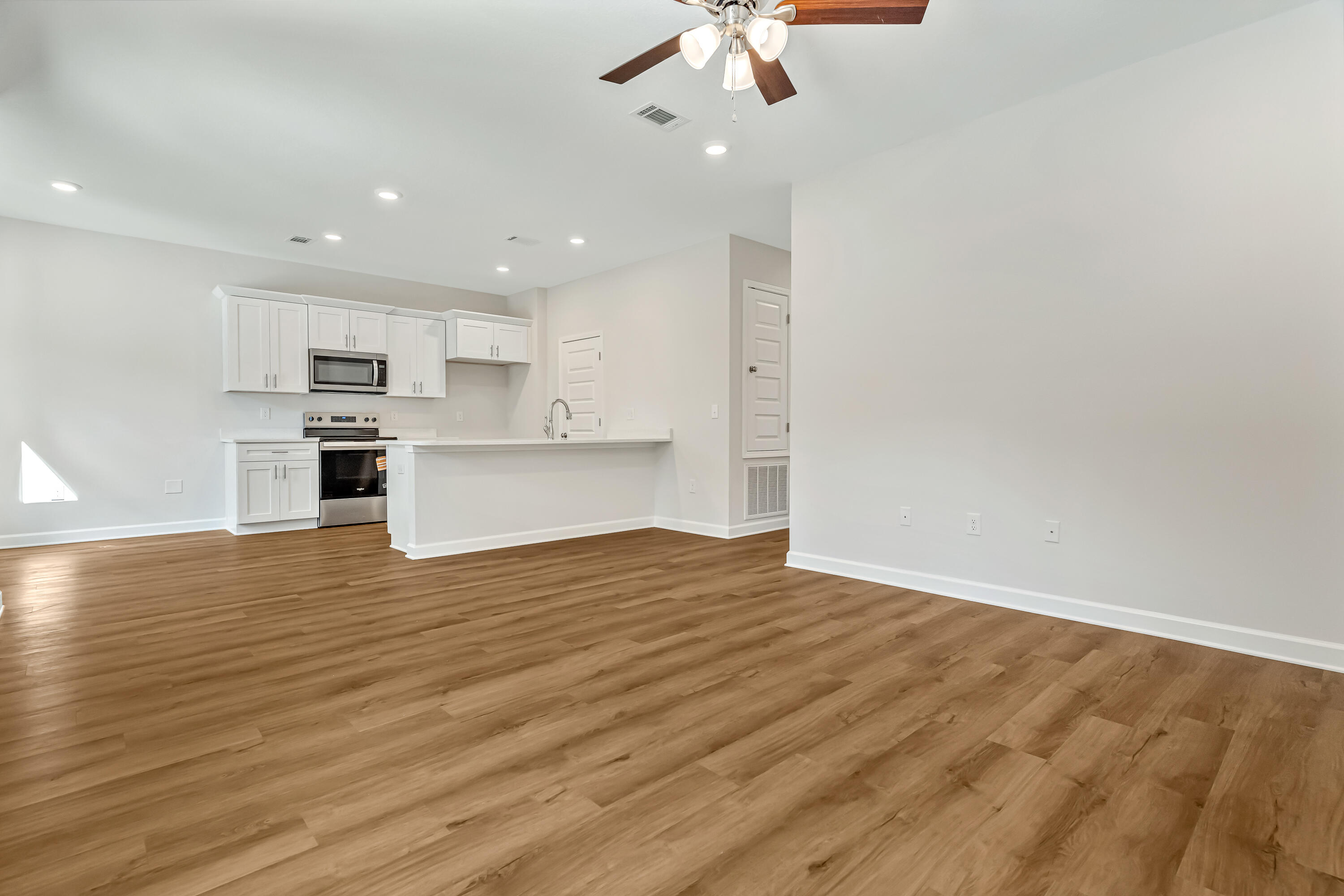 MORRIS ADDN TO CRESTVIEW - Residential