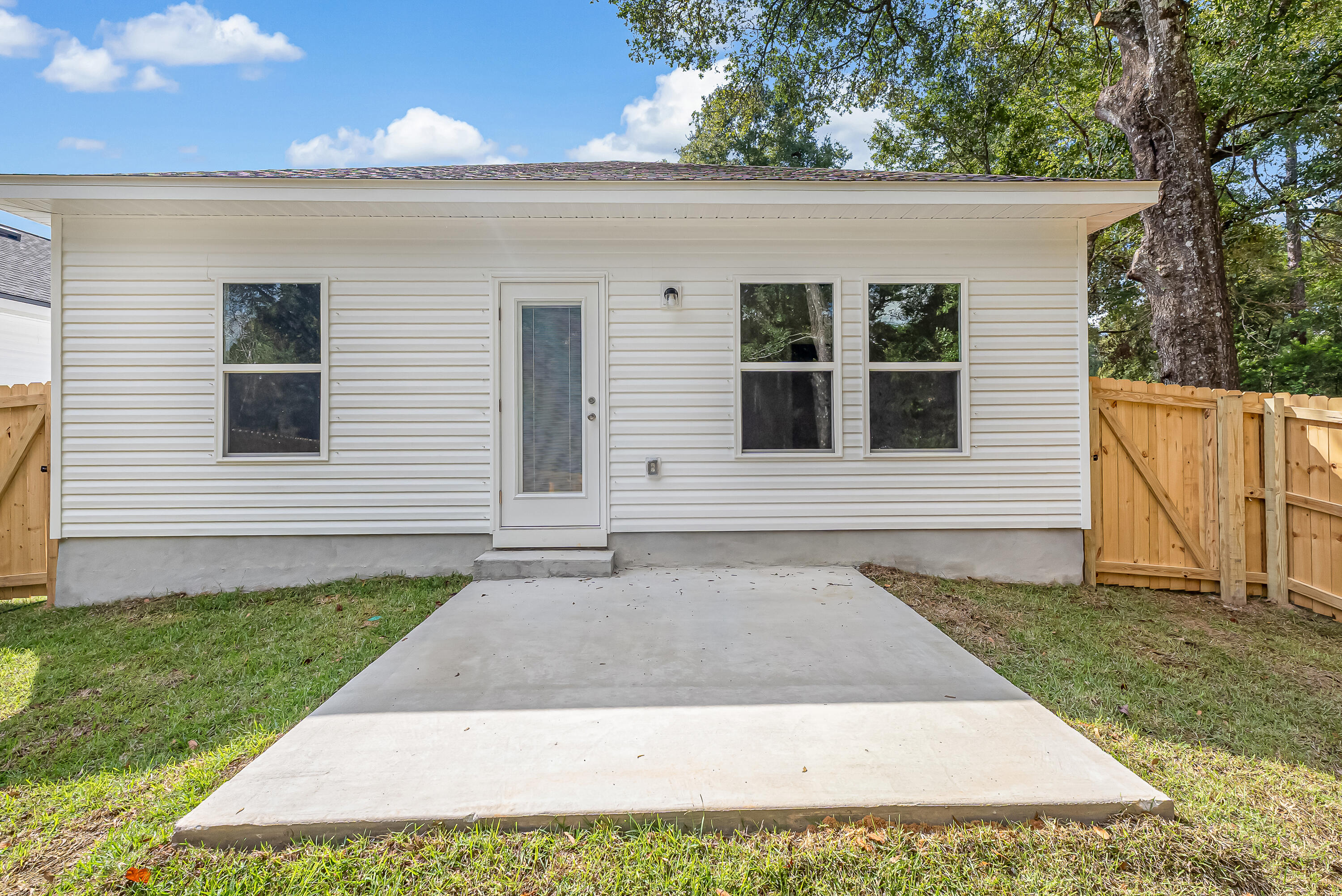 MORRIS ADDN TO CRESTVIEW - Residential