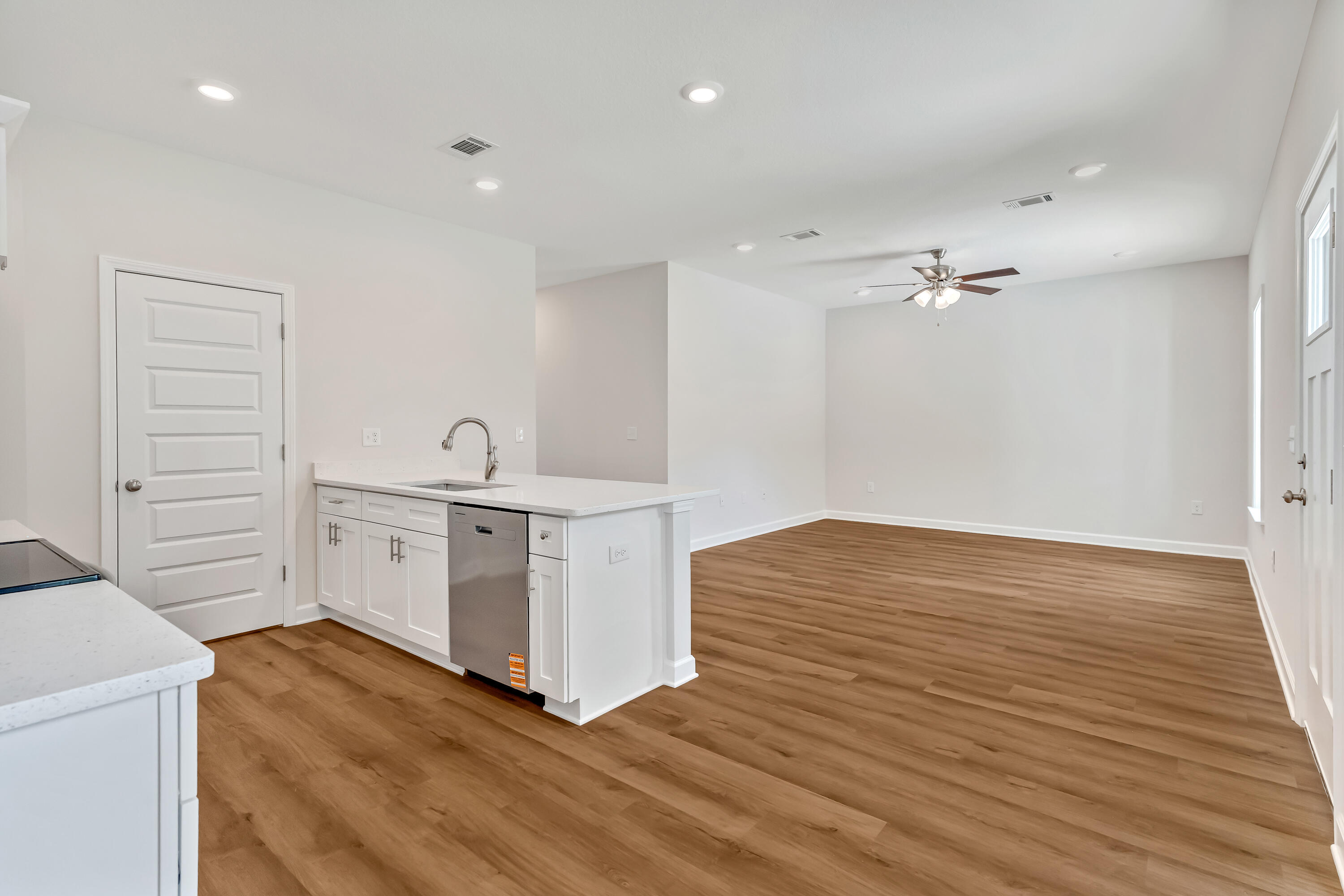 MORRIS ADDN TO CRESTVIEW - Residential