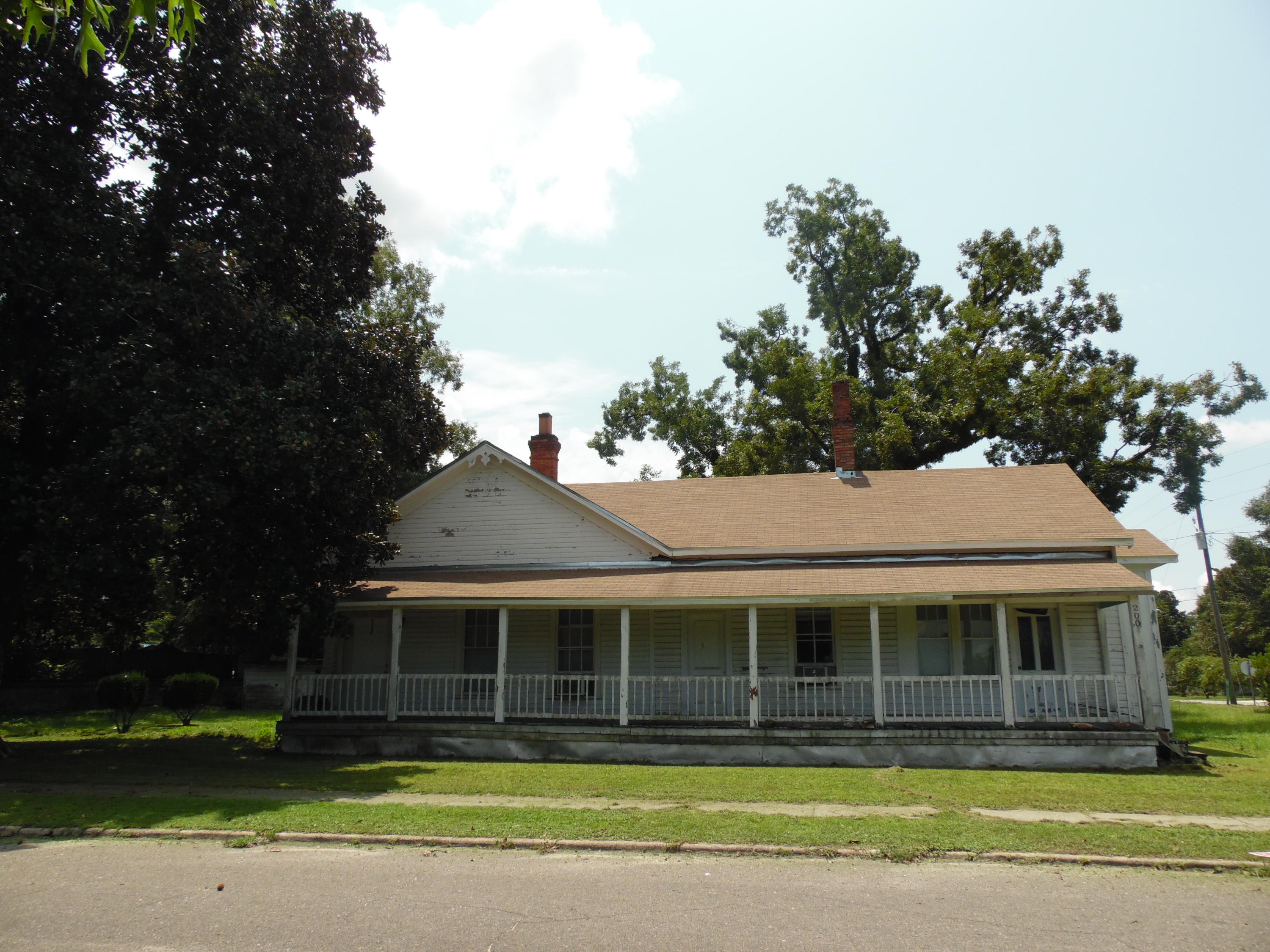 TOWN OF DEFUNIAK SPRINGS - Residential