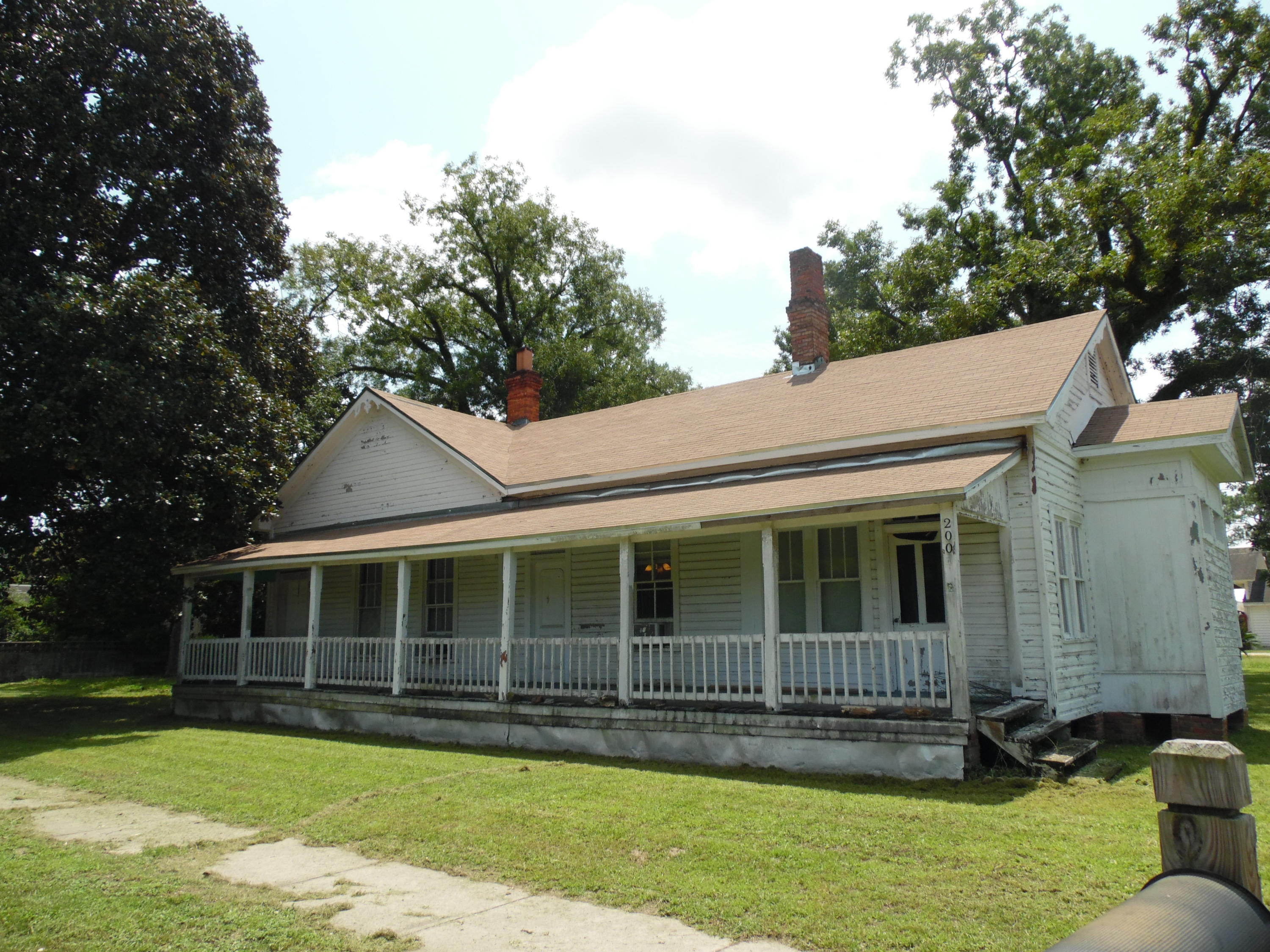 TOWN OF DEFUNIAK SPRINGS - Residential
