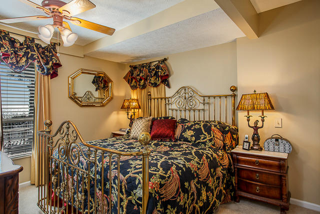 BAHAMA BEACH - Residential