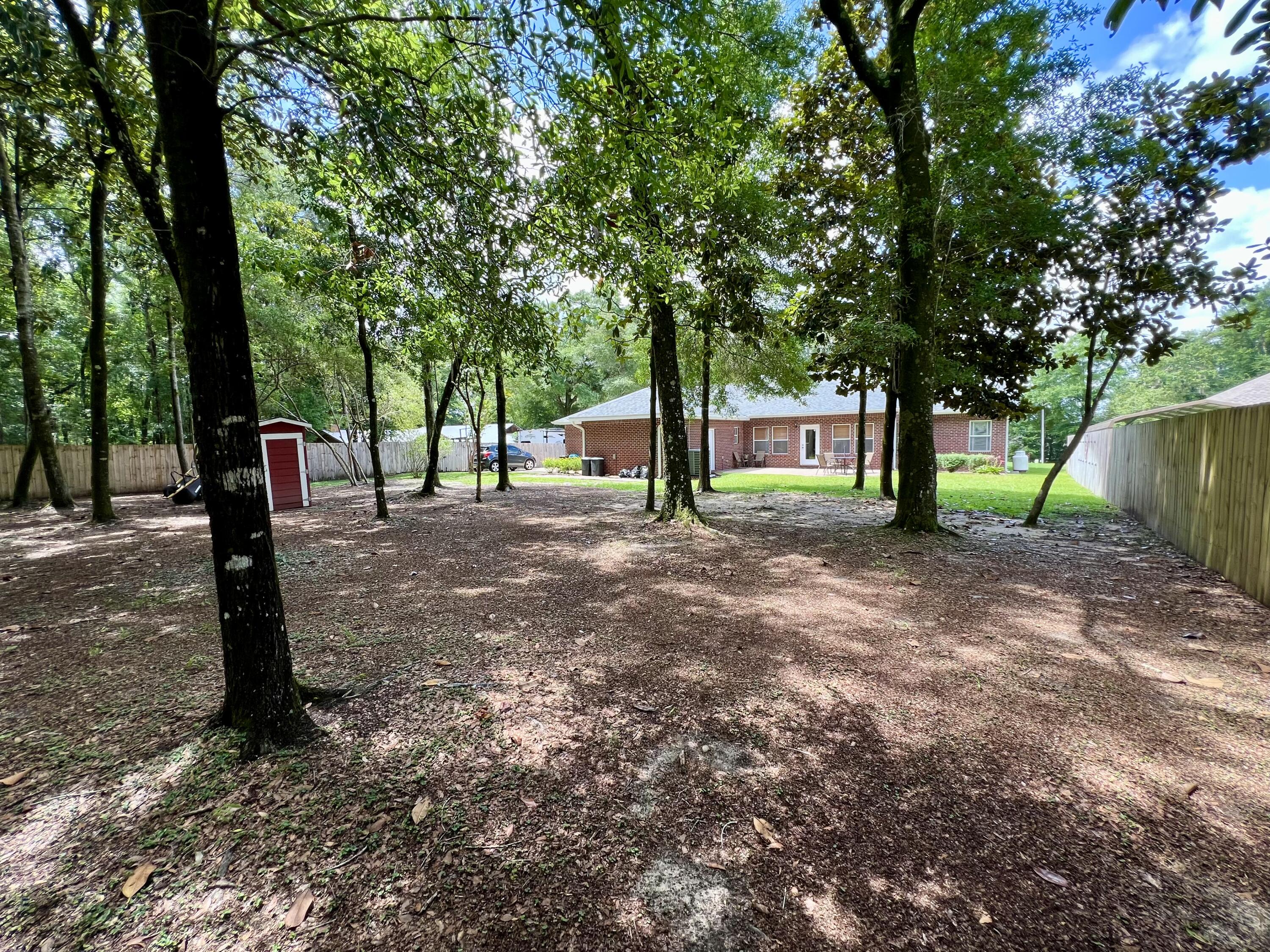 LAKE HOLLEY ESTATES - Residential