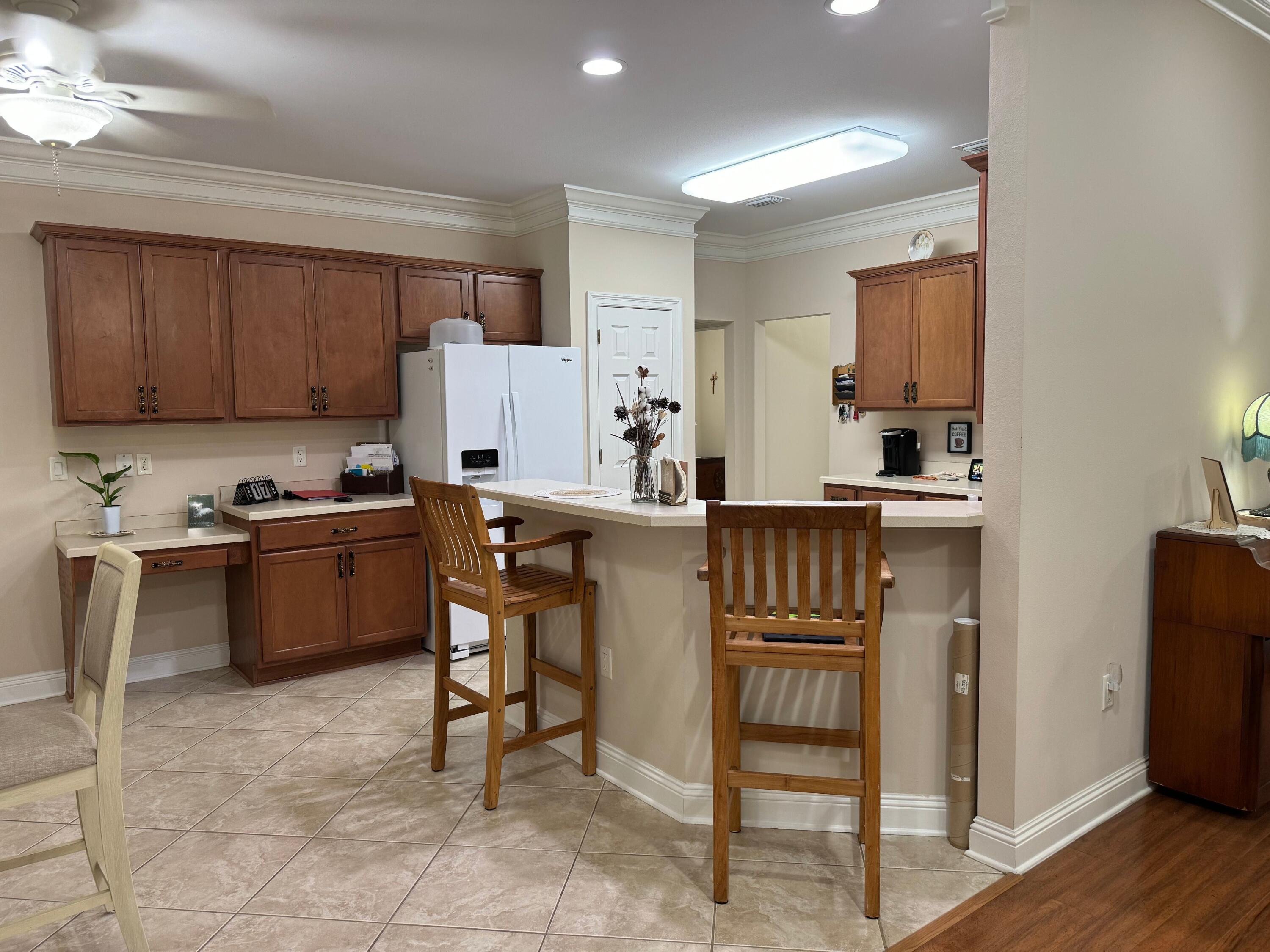 LAKE HOLLEY ESTATES - Residential