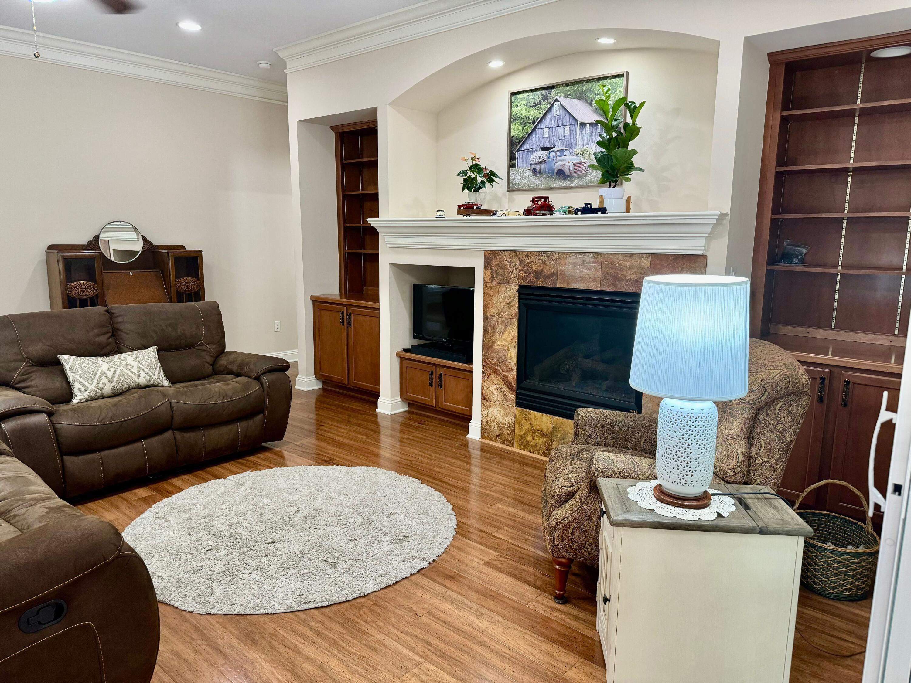 LAKE HOLLEY ESTATES - Residential