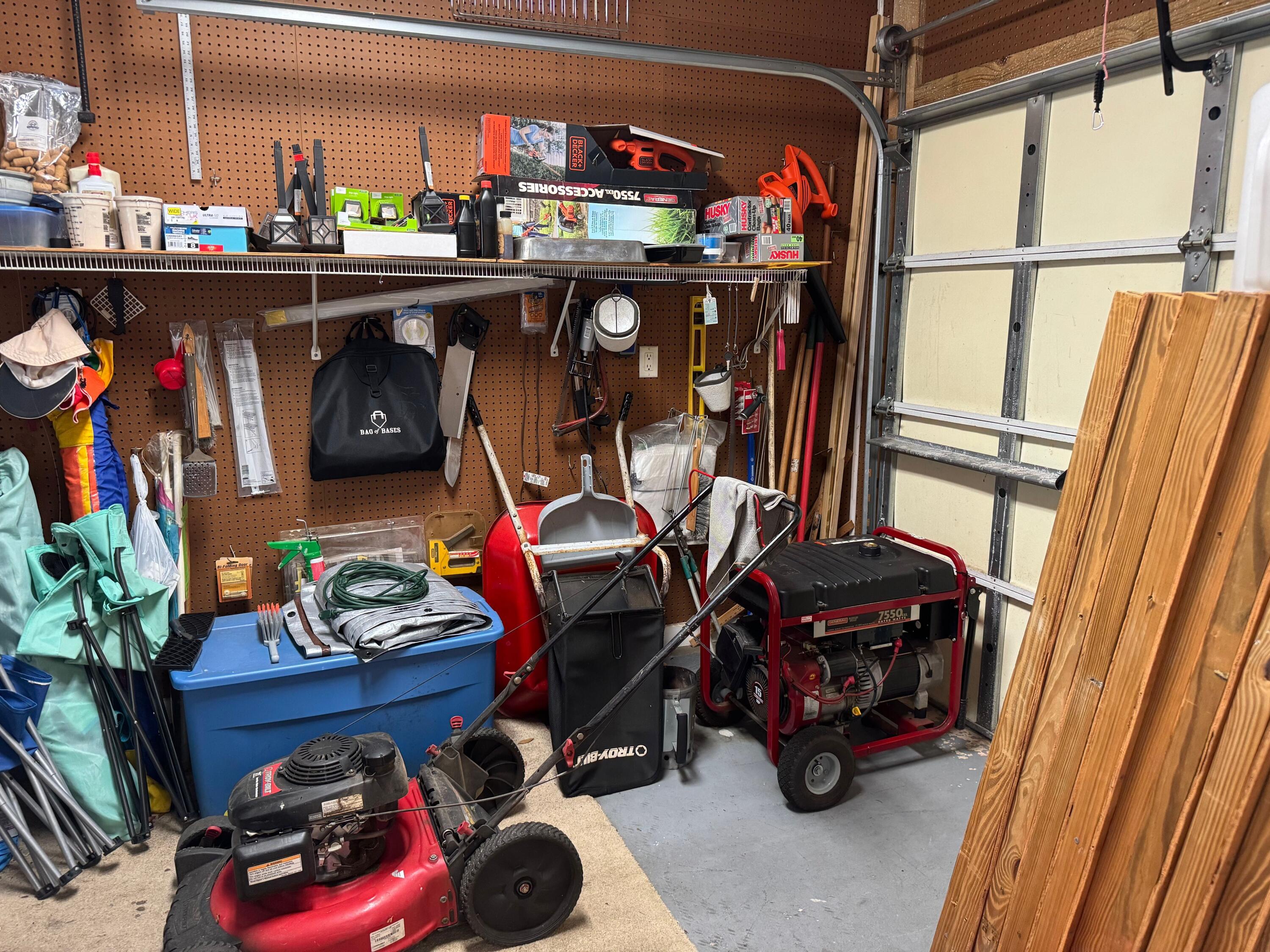 LAKE HOLLEY ESTATES - Residential