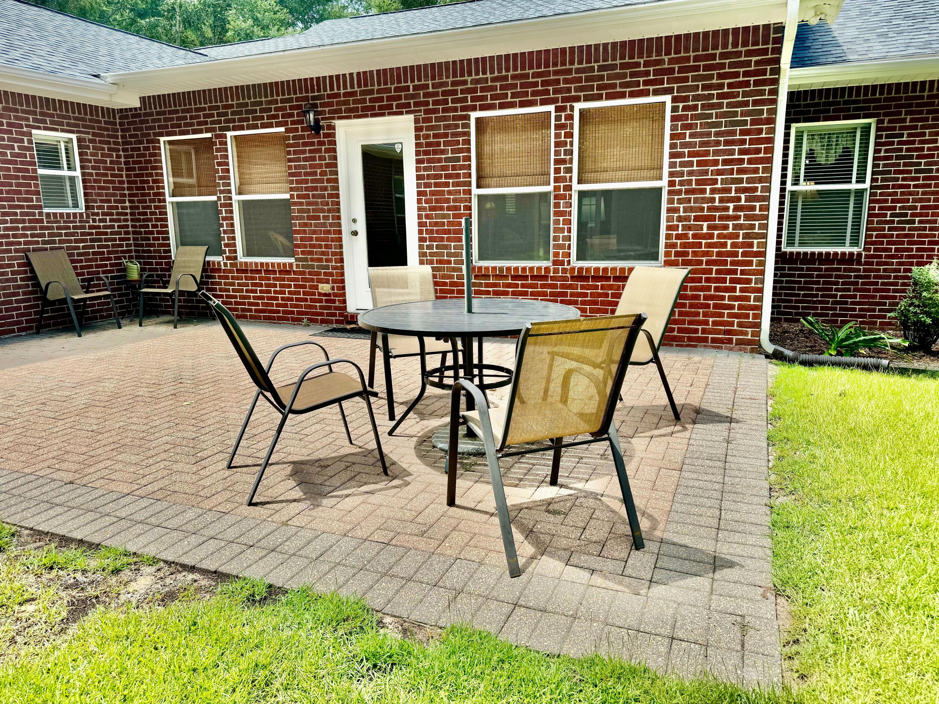 LAKE HOLLEY ESTATES - Residential