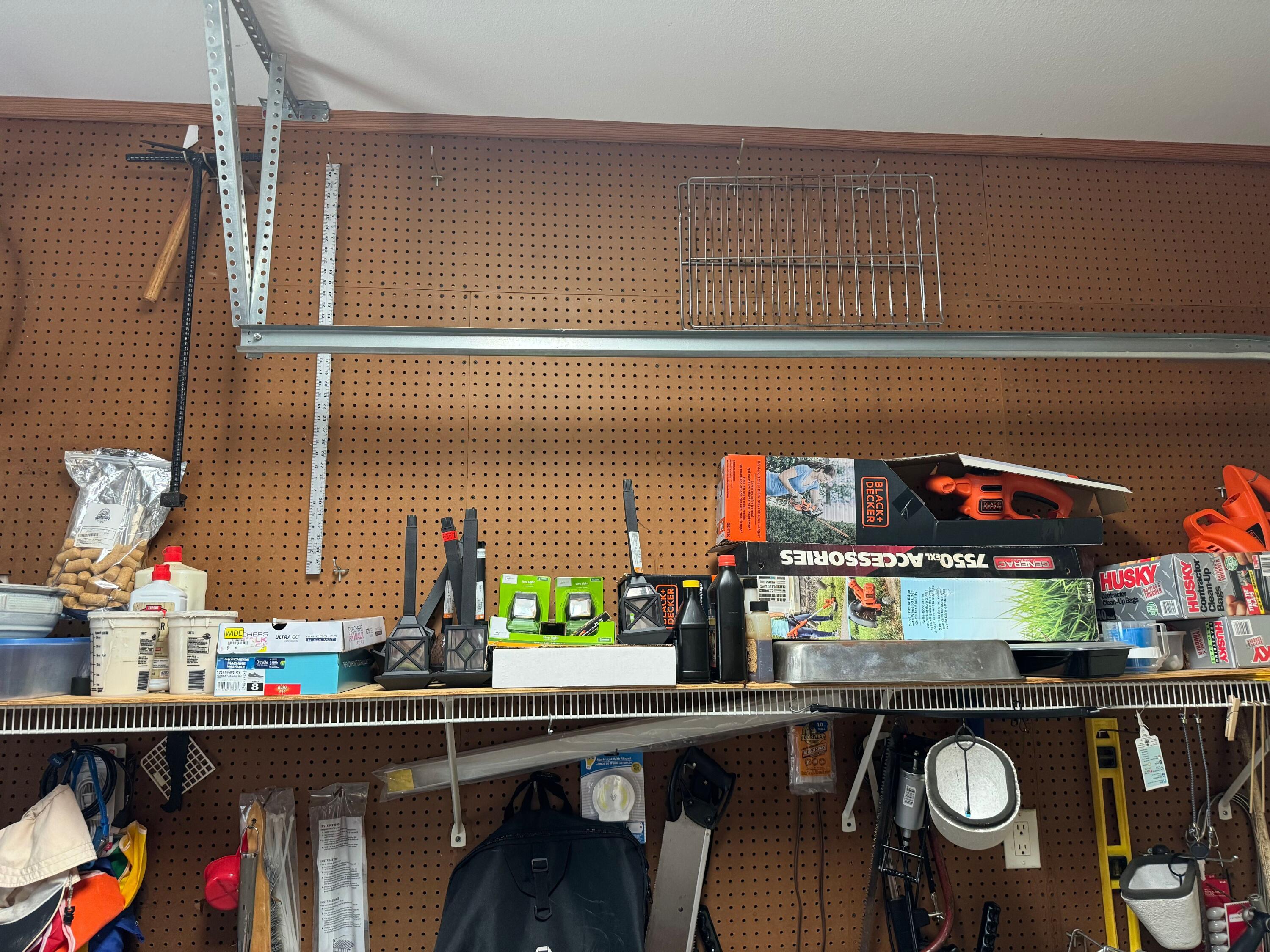 LAKE HOLLEY ESTATES - Residential