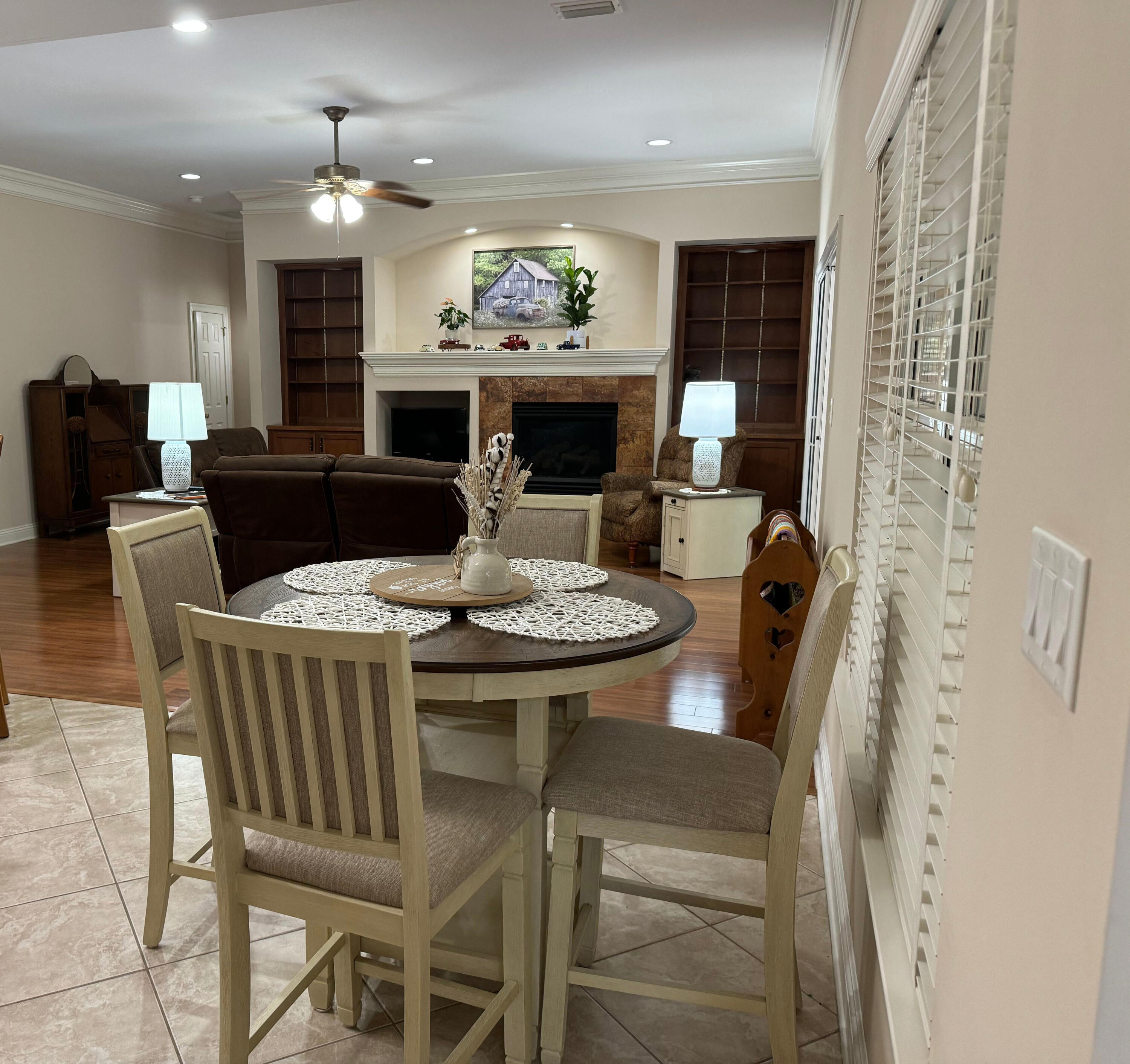 LAKE HOLLEY ESTATES - Residential