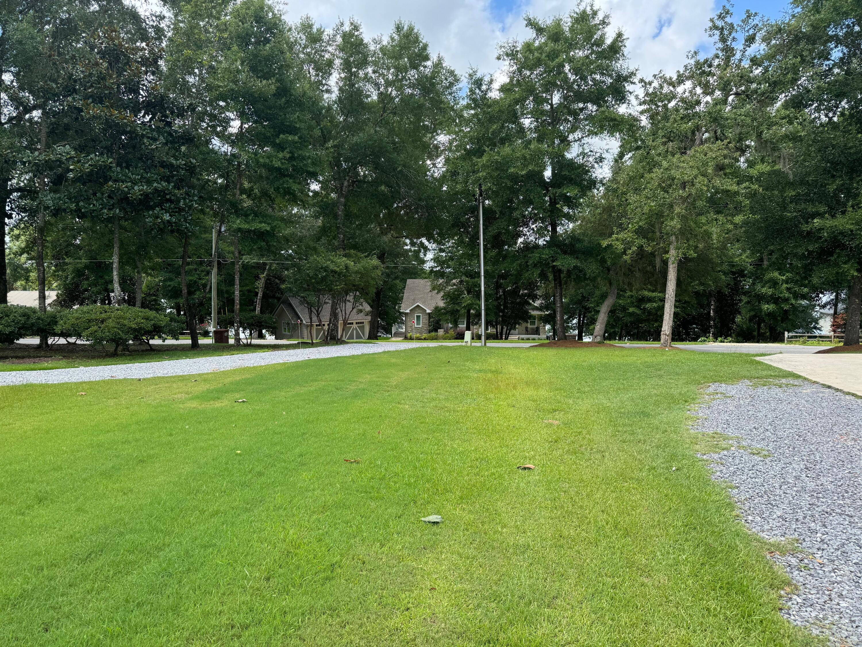 LAKE HOLLEY ESTATES - Residential