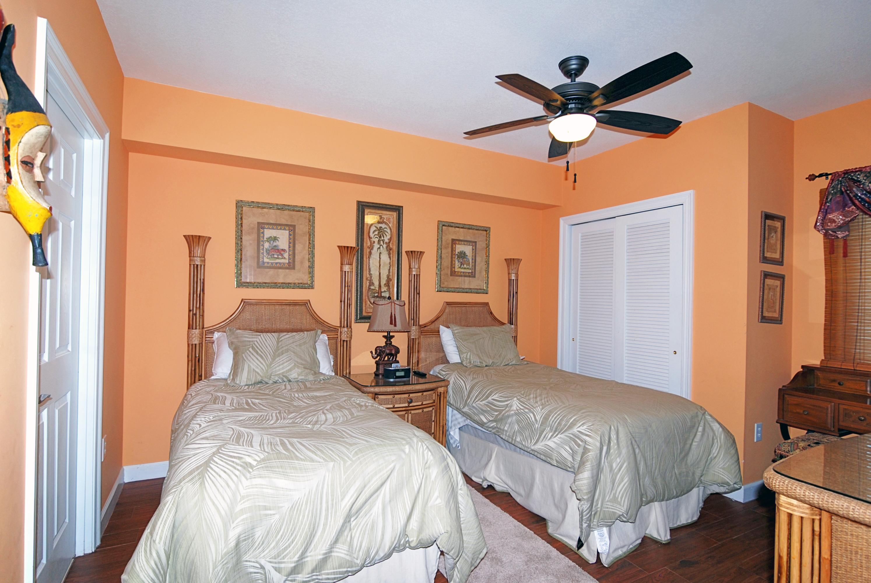 STERLING SHORES - Residential