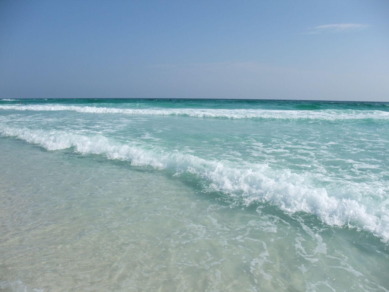 CRYSTAL VILLAGE 2 CONDO PH 4 - Residential