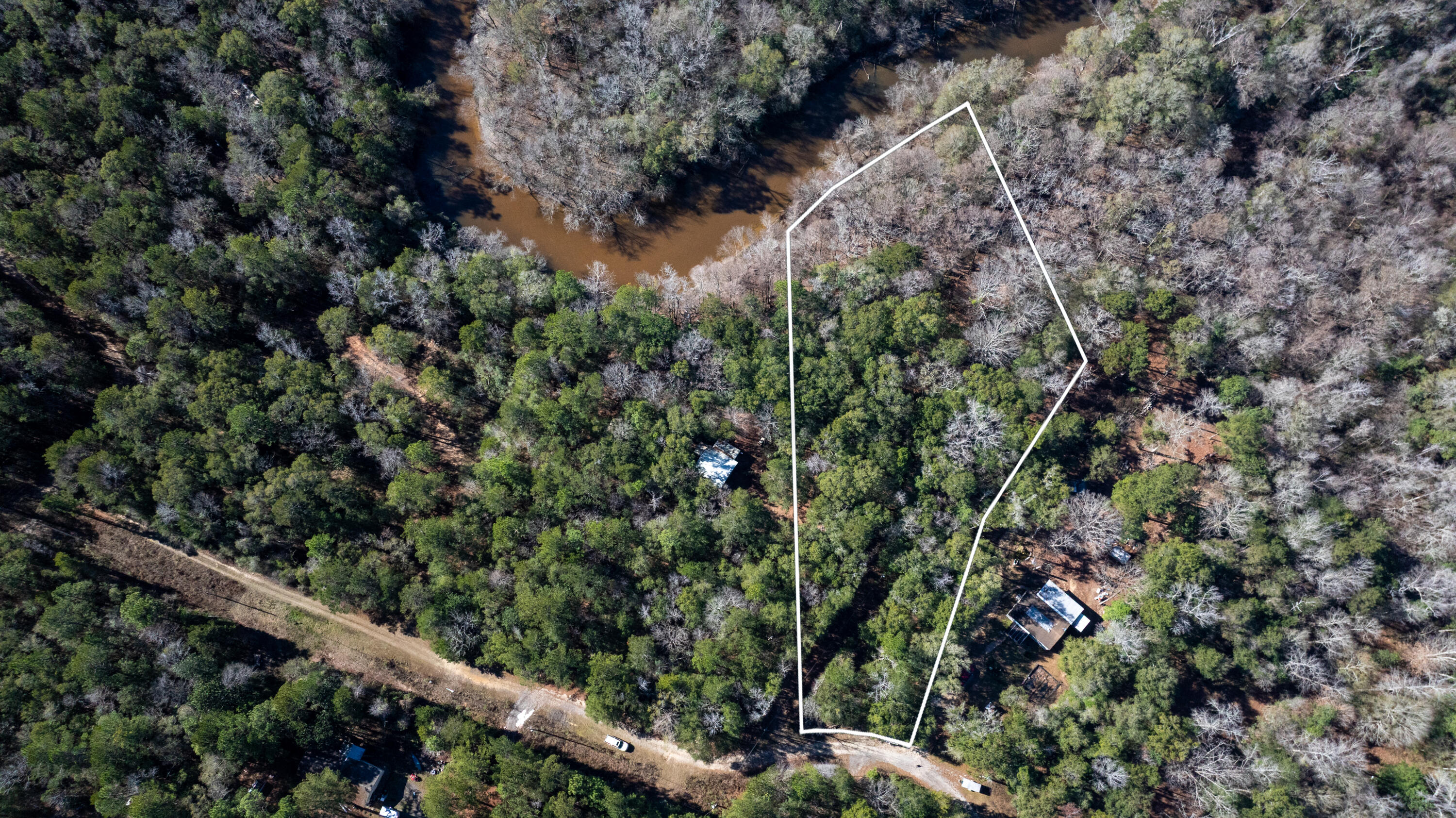 RIVERCHASE RETREAT - Land