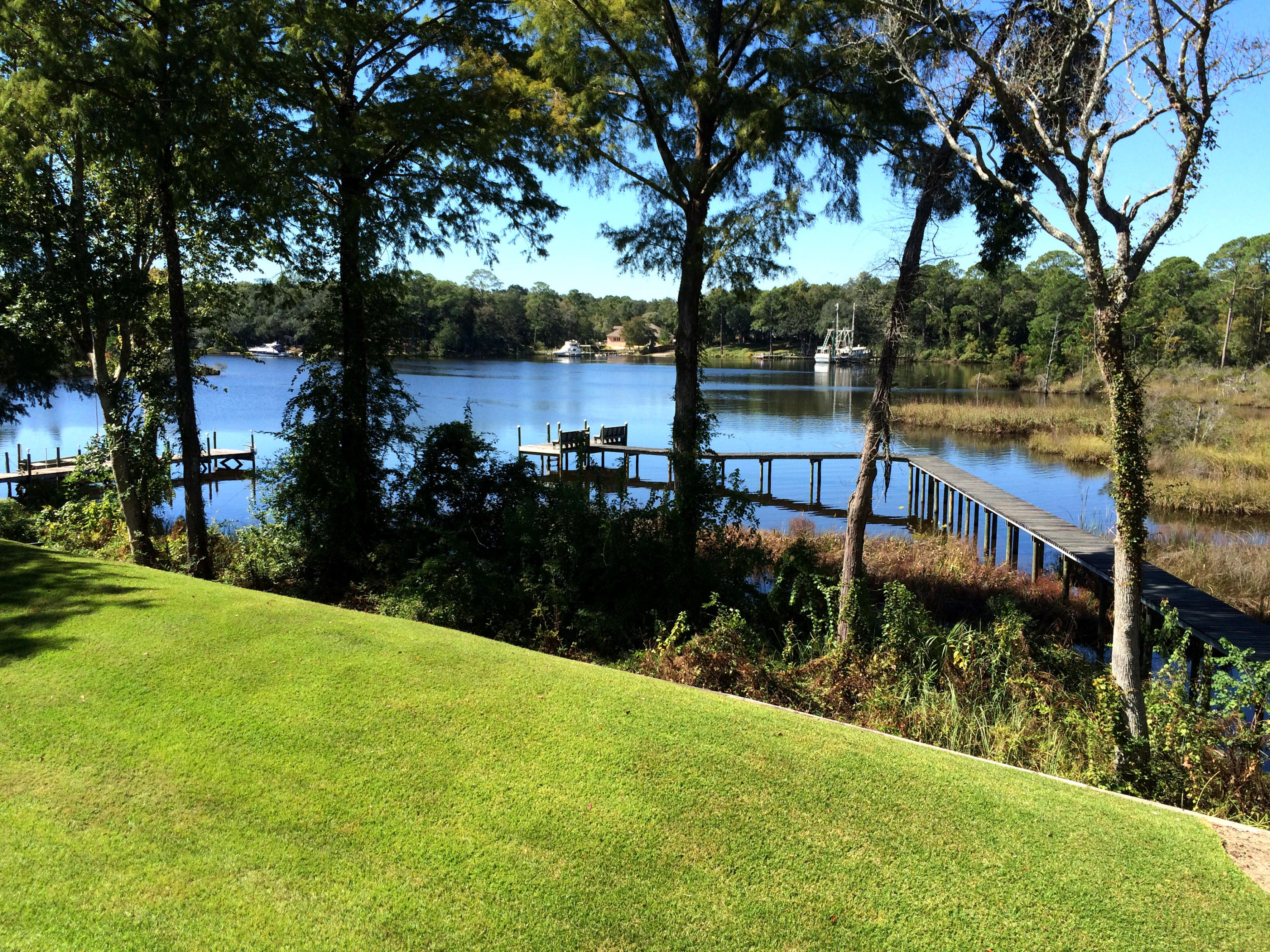 SWIFT CREEK T/H - Residential