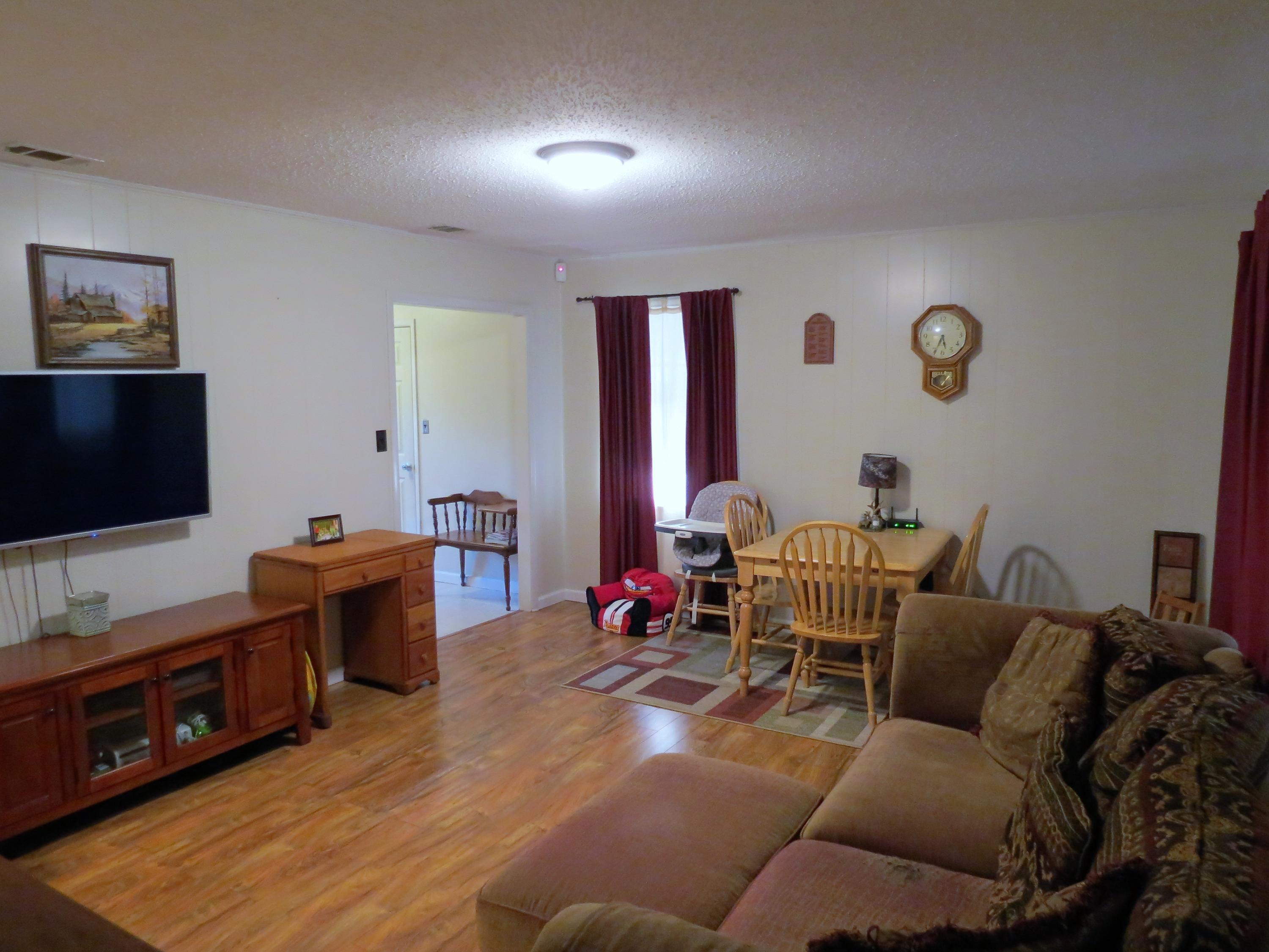 LAUREL HILL - Residential