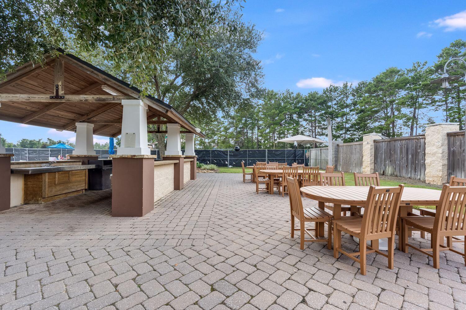 HAMMOCK BAY - Residential
