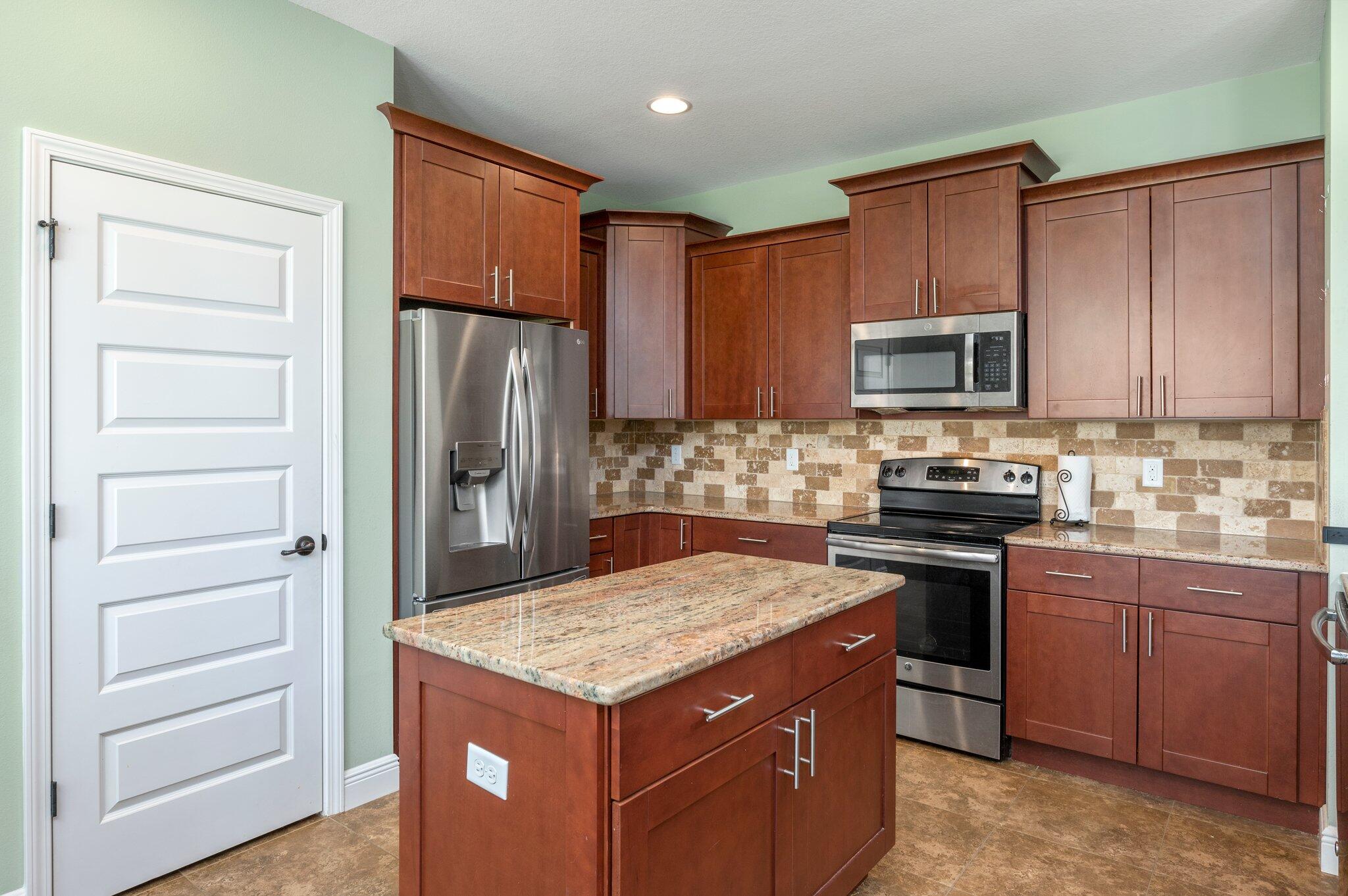 COUNTRYVIEW EST 10TH ADD - Residential