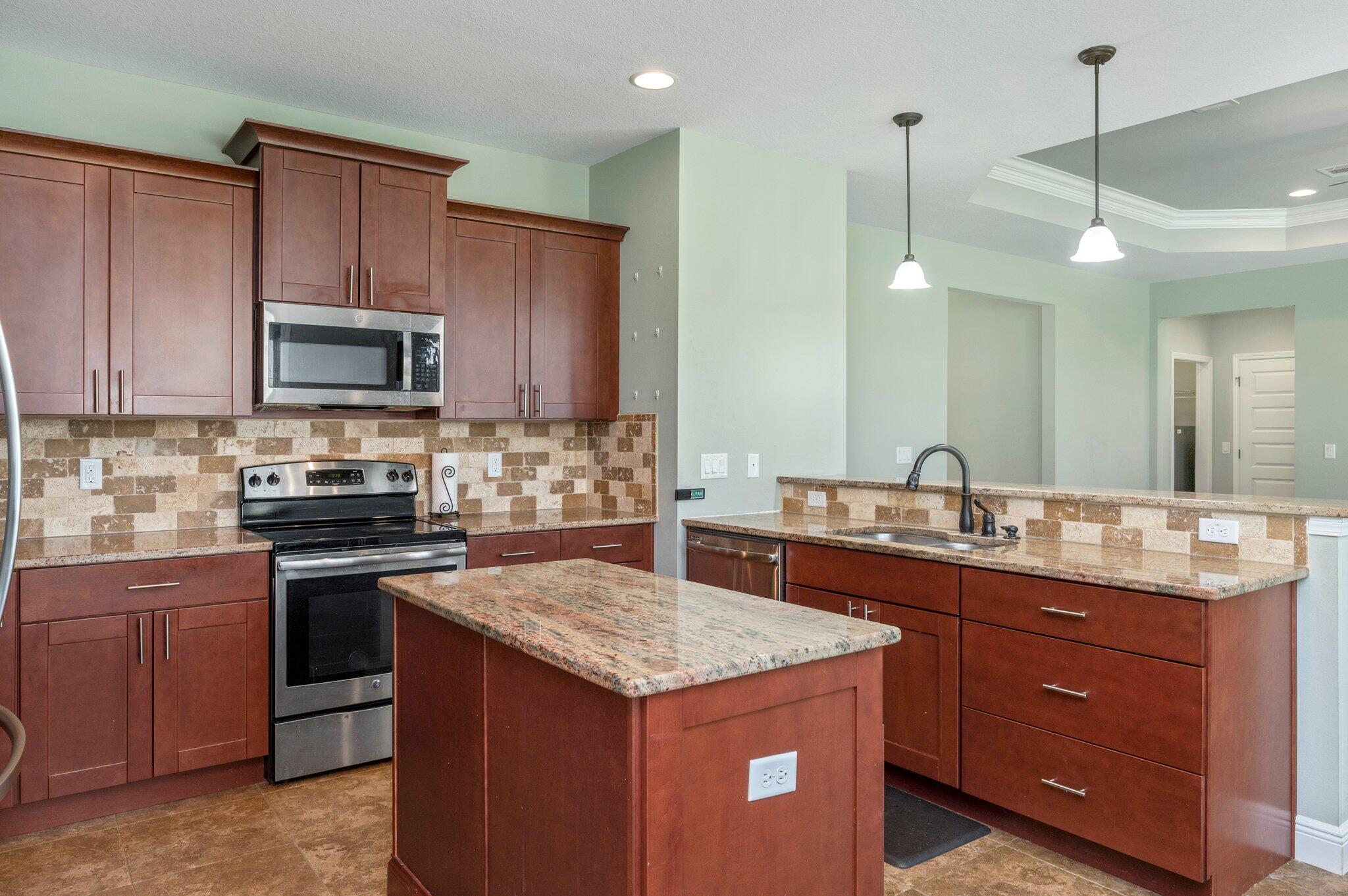 COUNTRYVIEW EST 10TH ADD - Residential