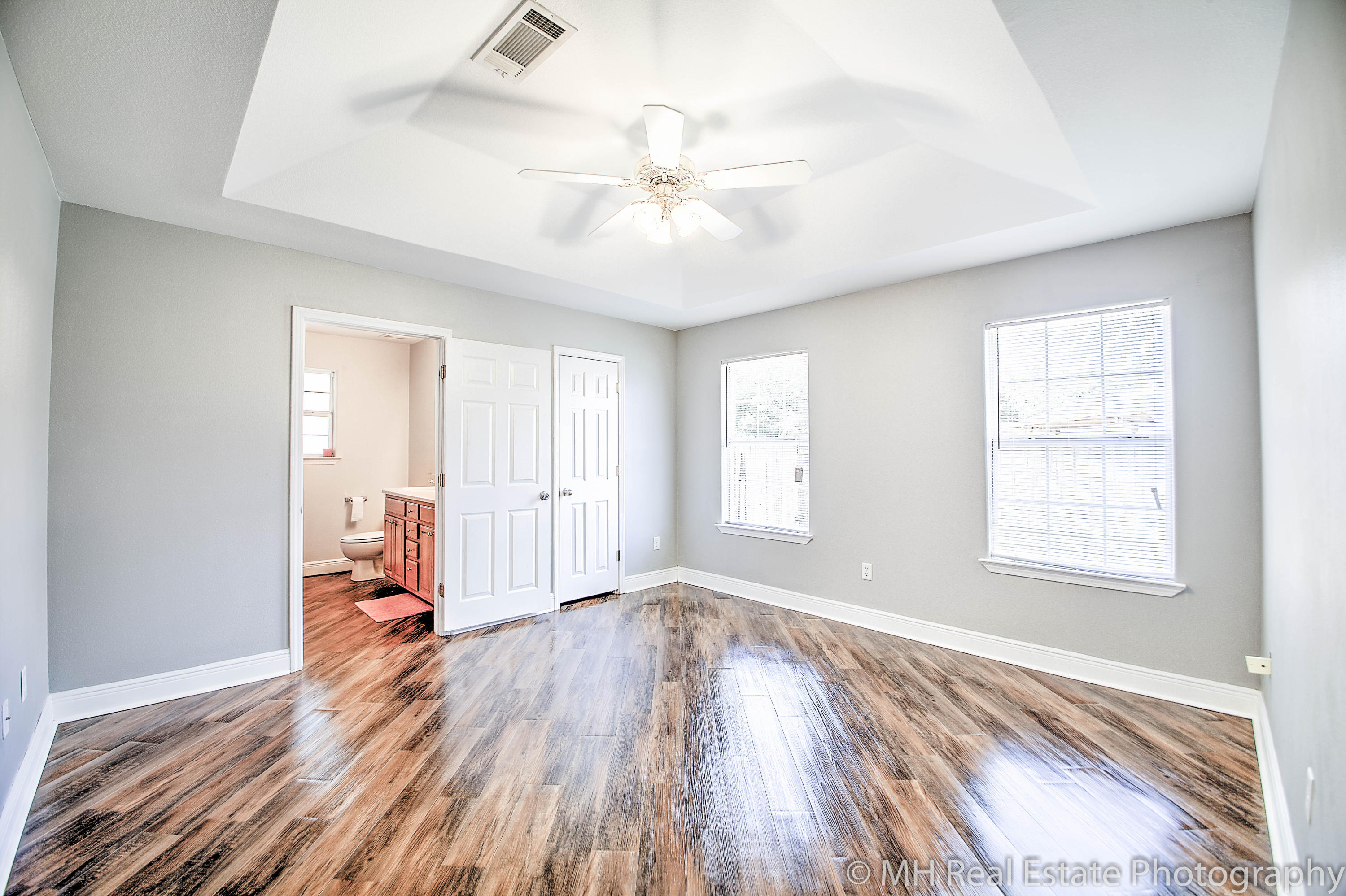 WOODBURY FOREST - Residential