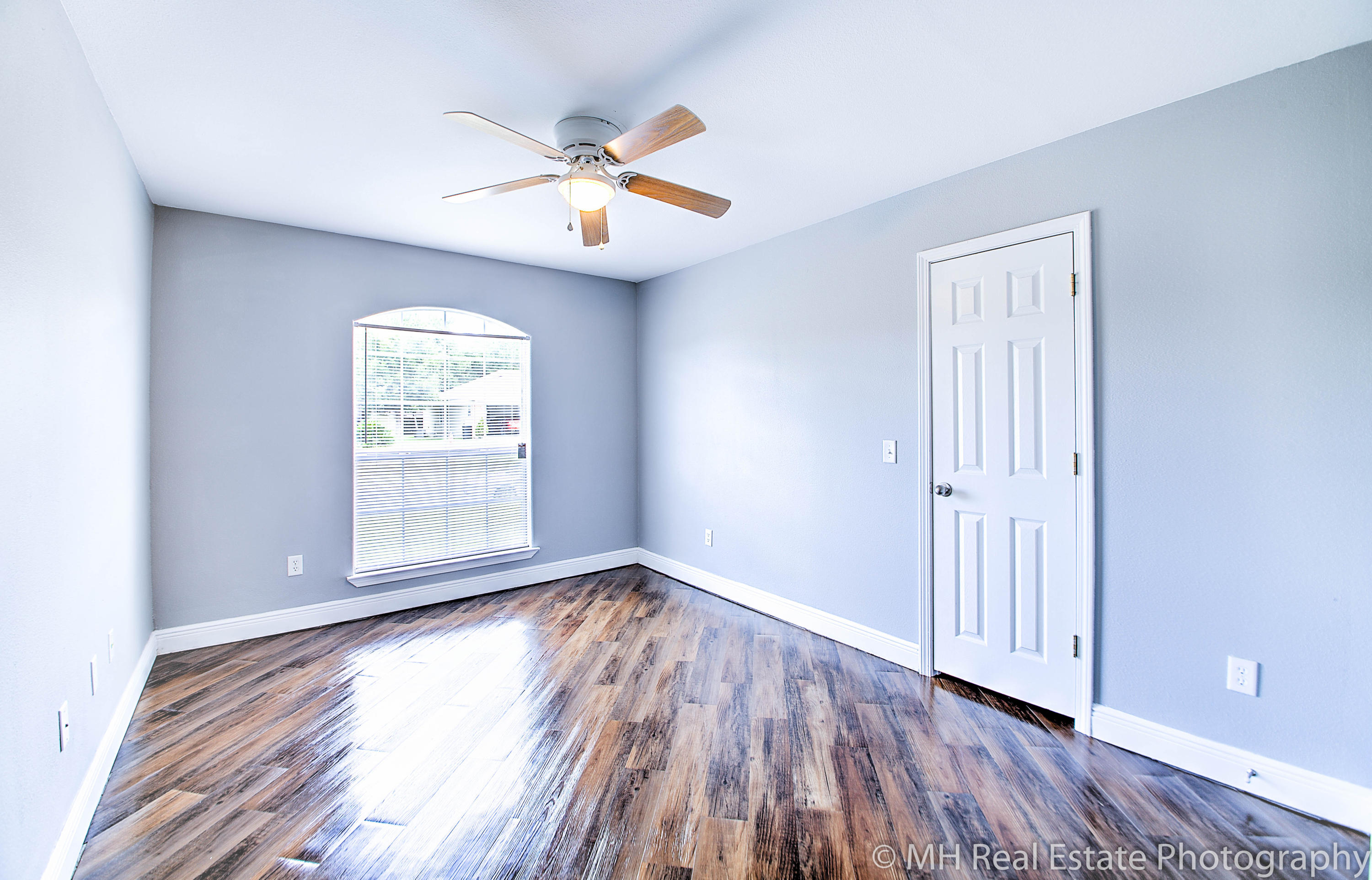 WOODBURY FOREST - Residential