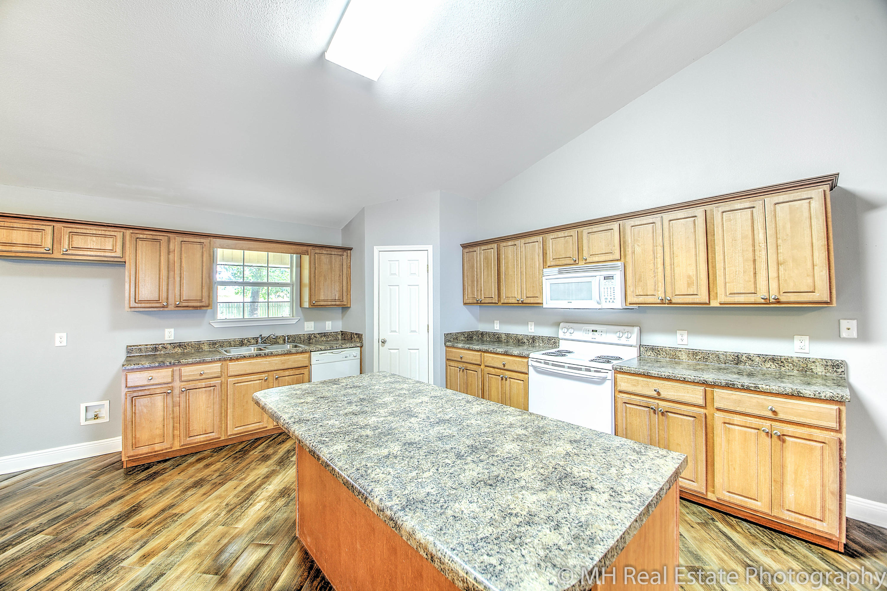 WOODBURY FOREST - Residential