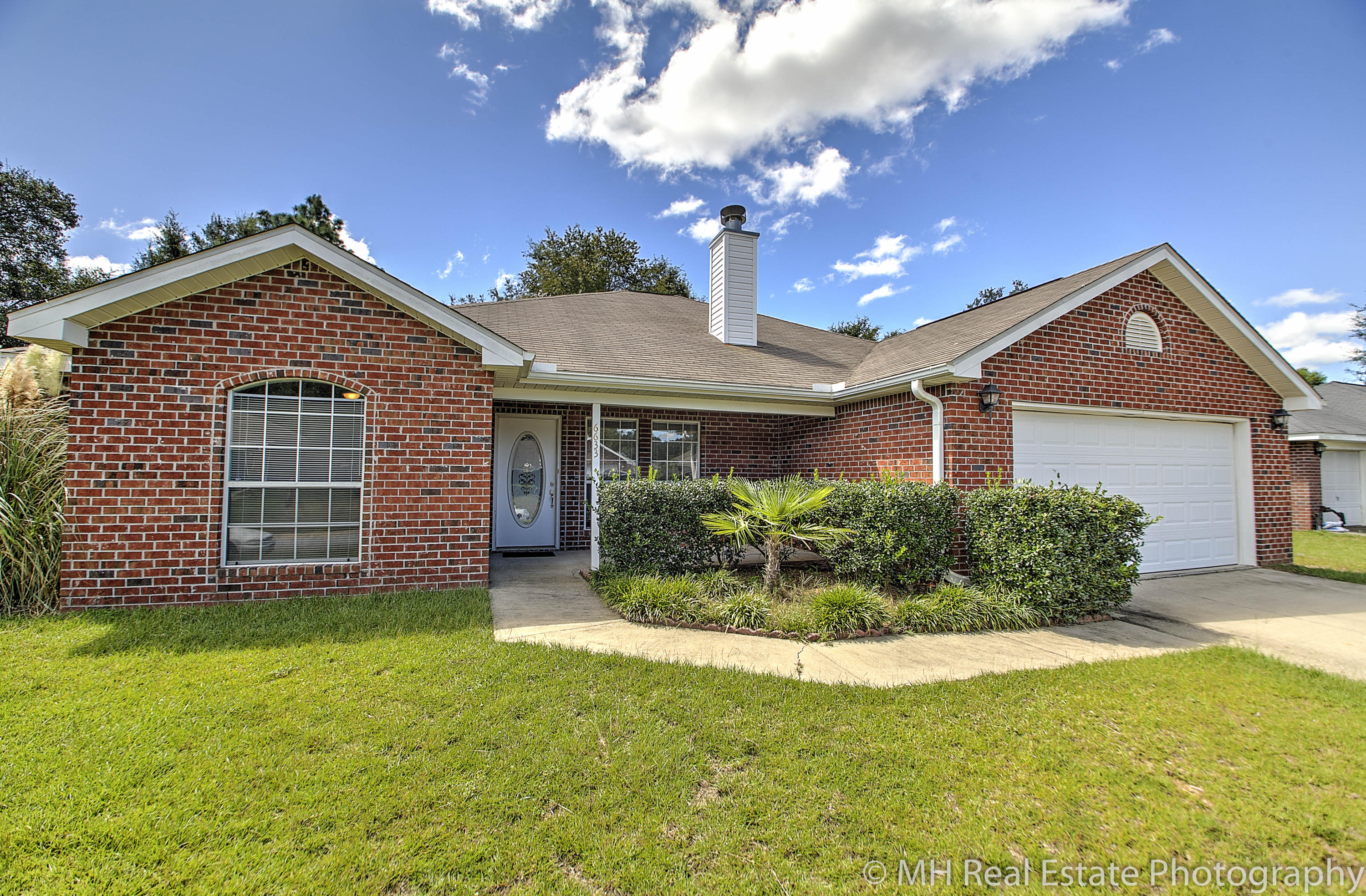 WOODBURY FOREST - Residential