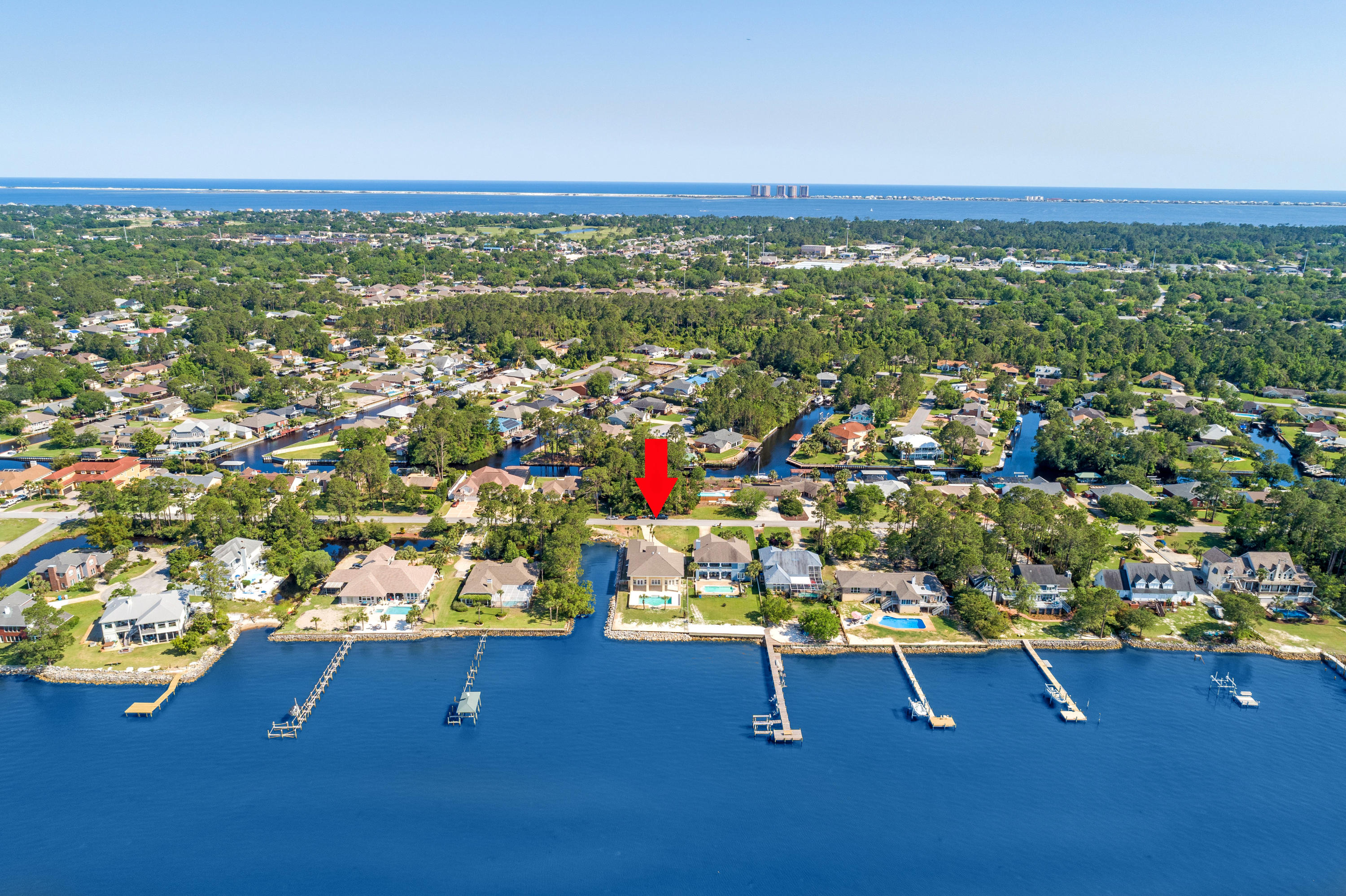 WHISPER BAY - Residential