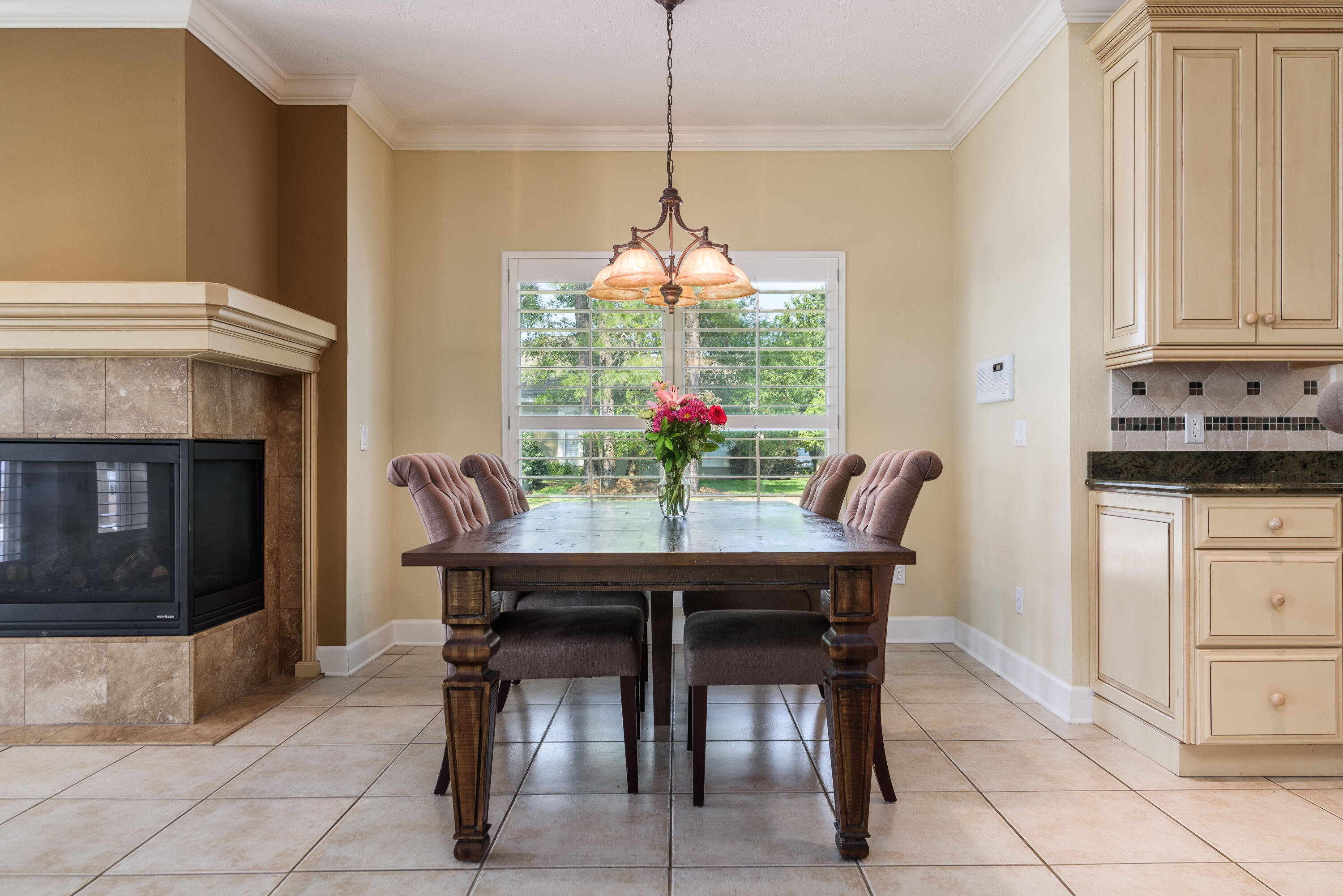 WHISPER BAY - Residential