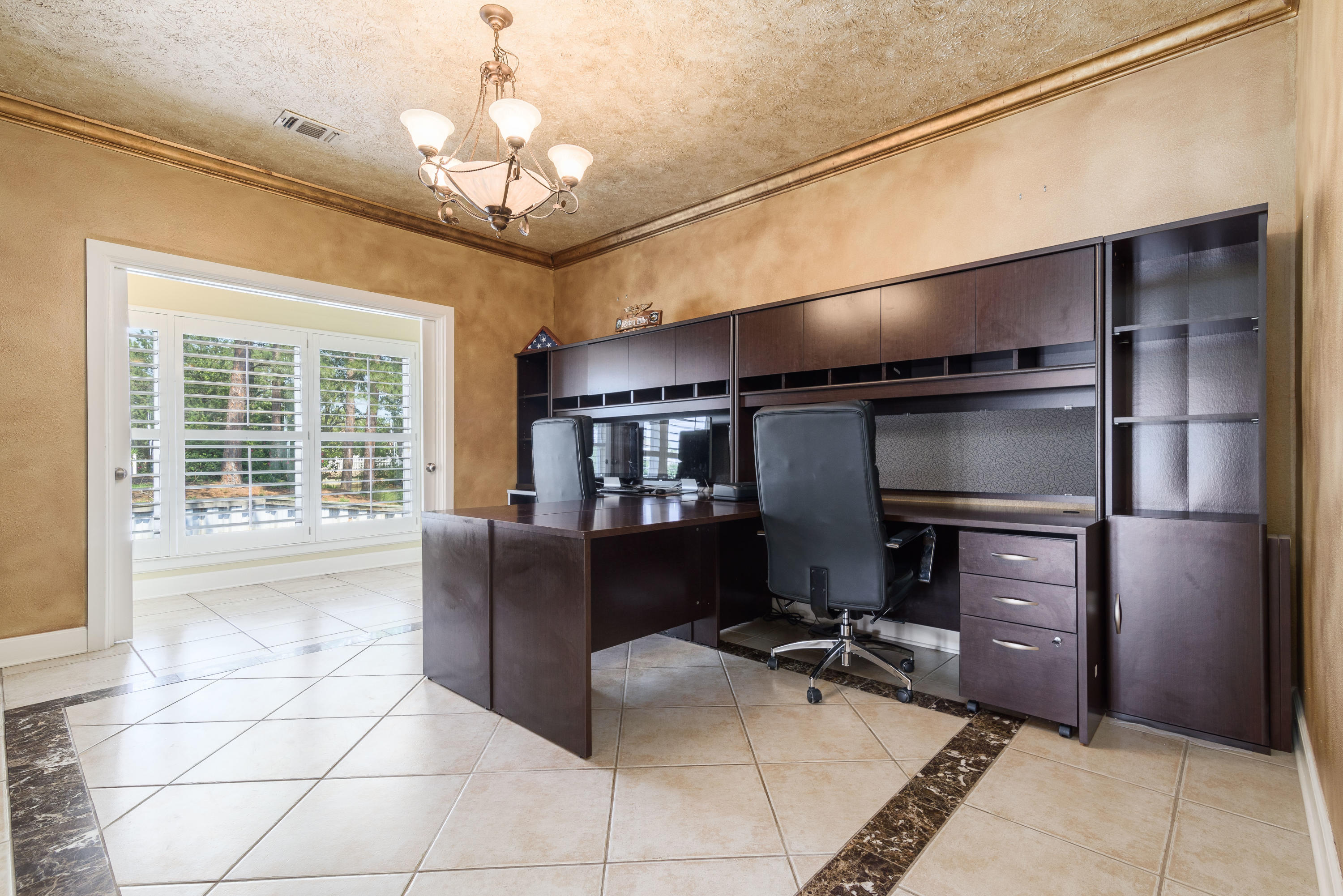 WHISPER BAY - Residential