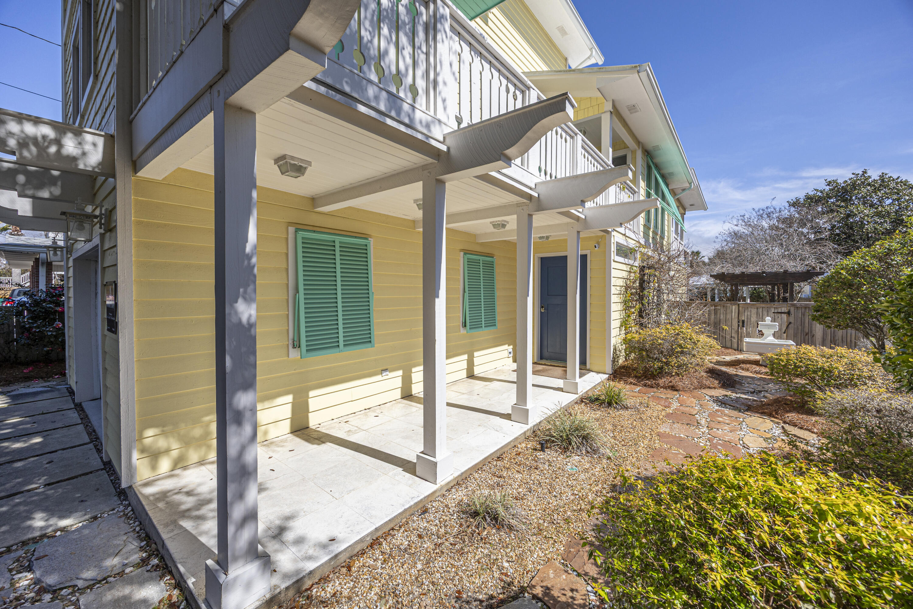 CRYSTAL BEACH - Residential