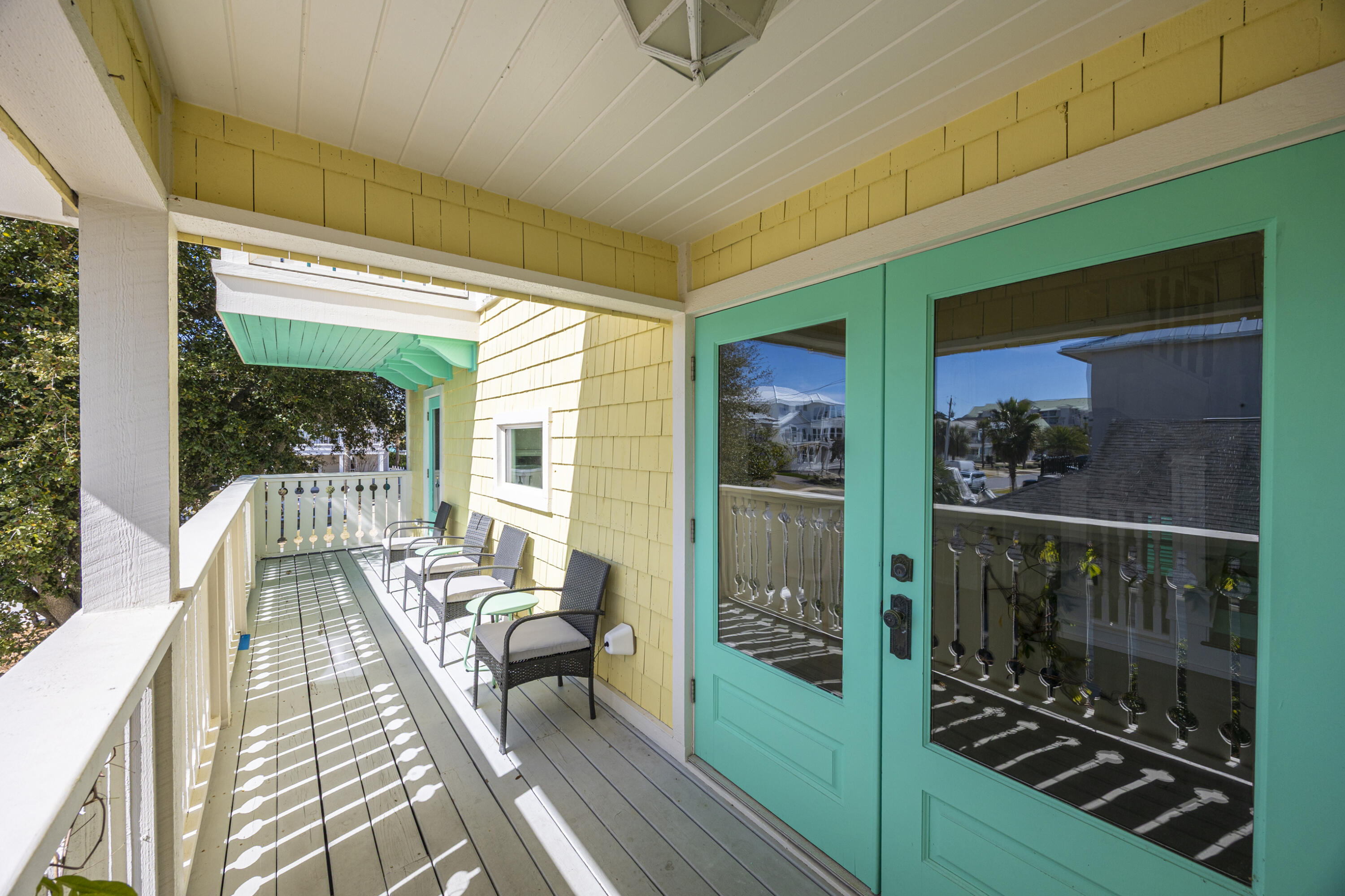 CRYSTAL BEACH - Residential