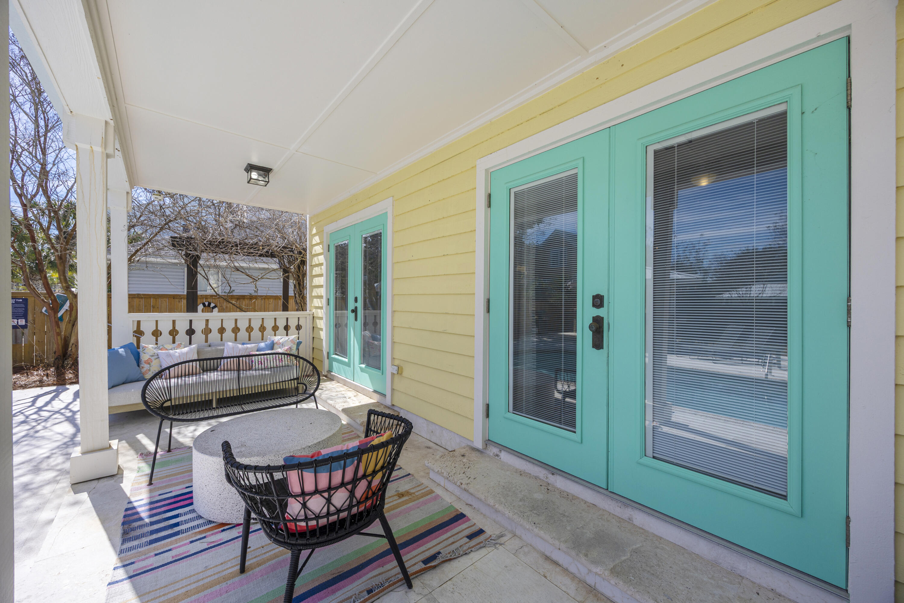 CRYSTAL BEACH - Residential