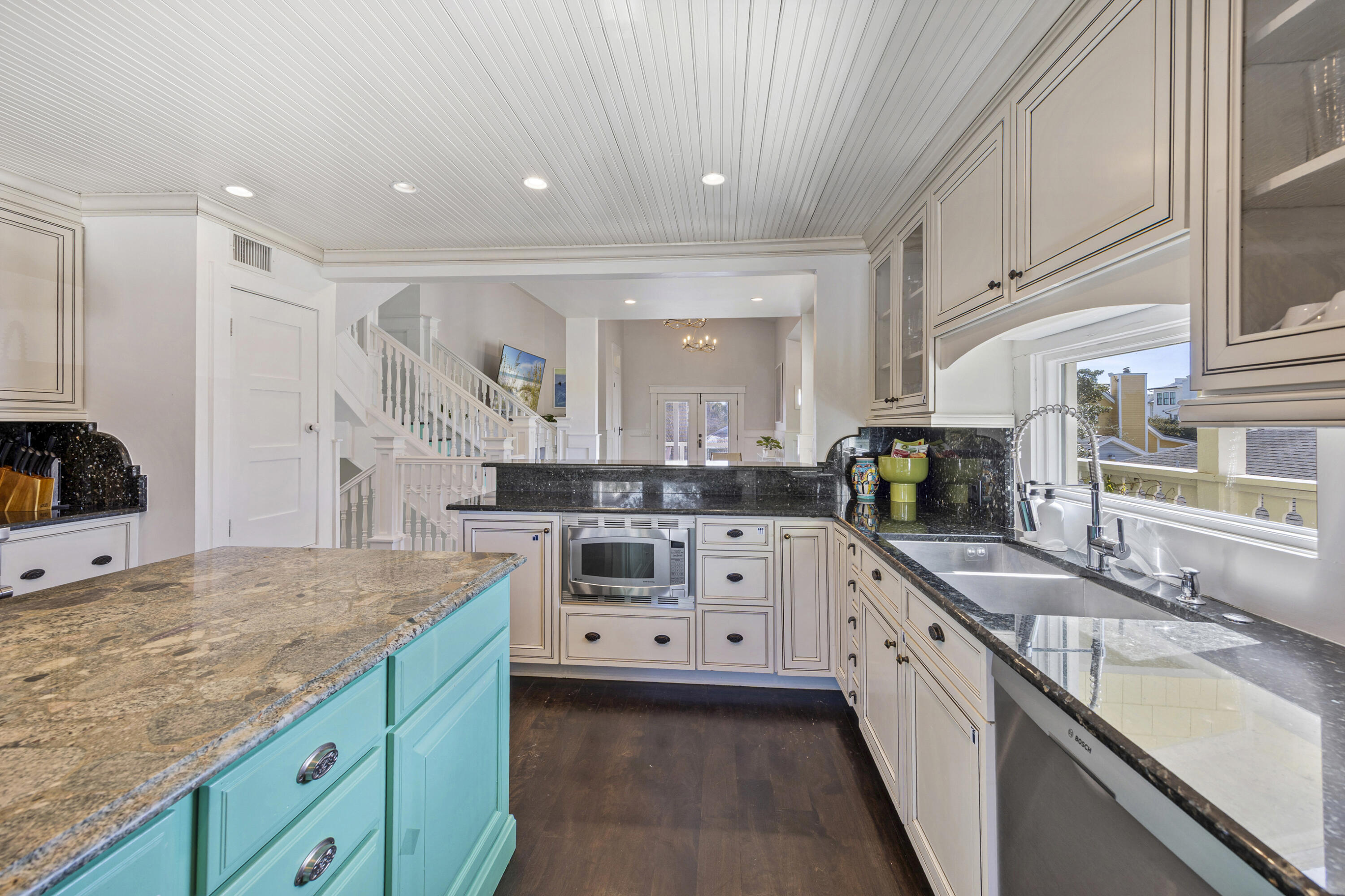 CRYSTAL BEACH - Residential