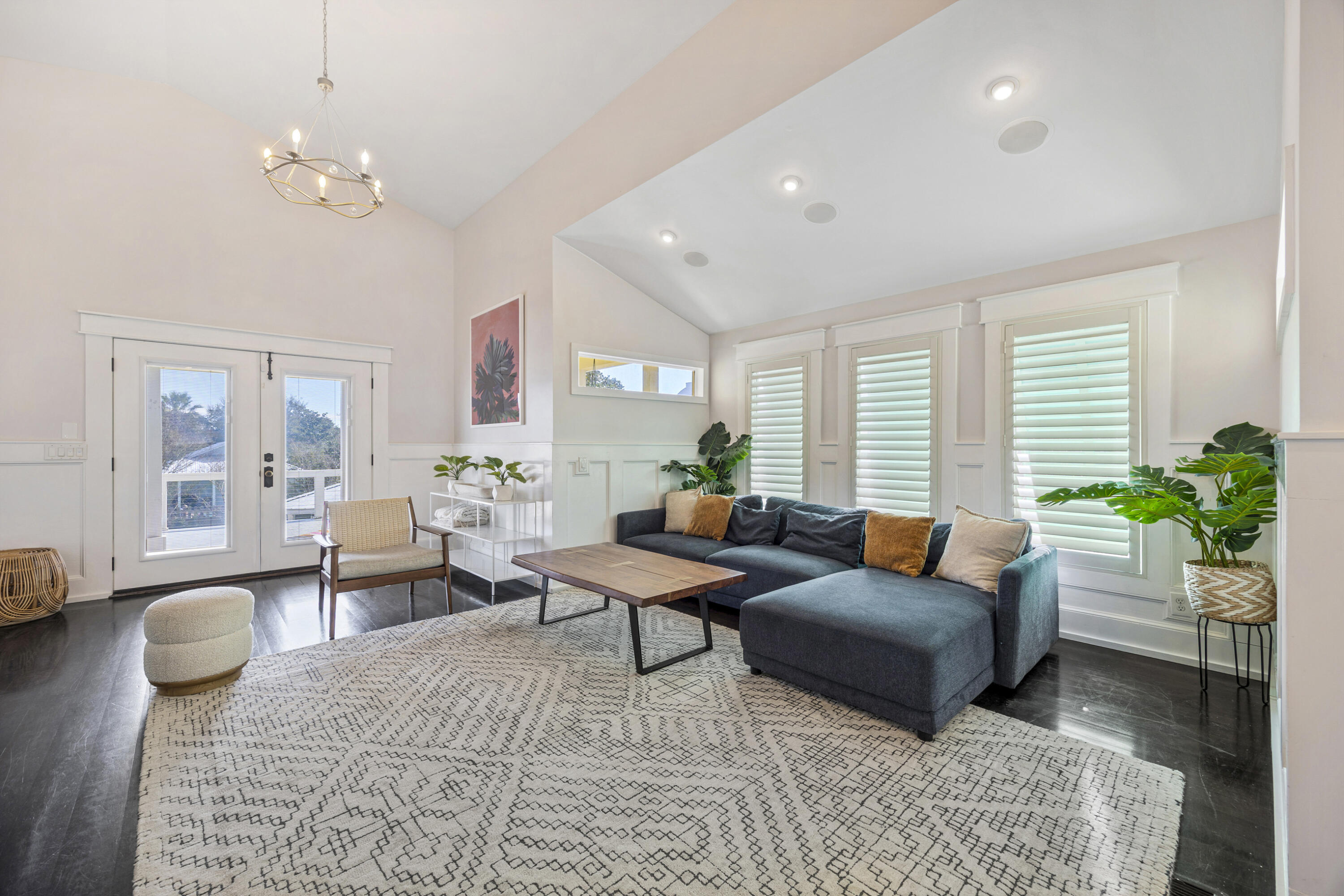 CRYSTAL BEACH - Residential