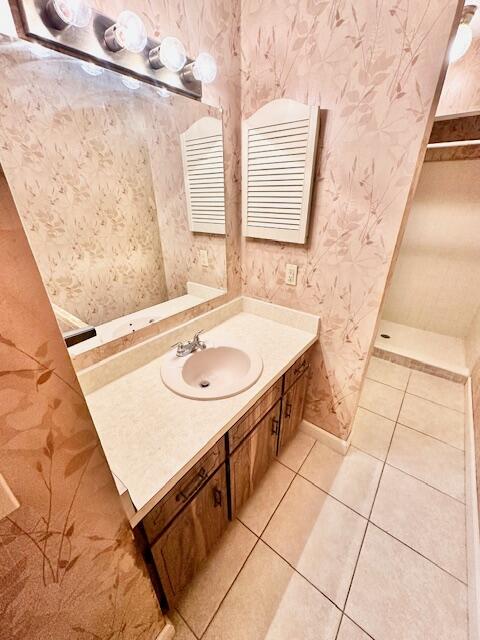 LIVESAY T/H - Residential