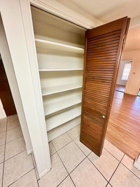 LIVESAY T/H - Residential