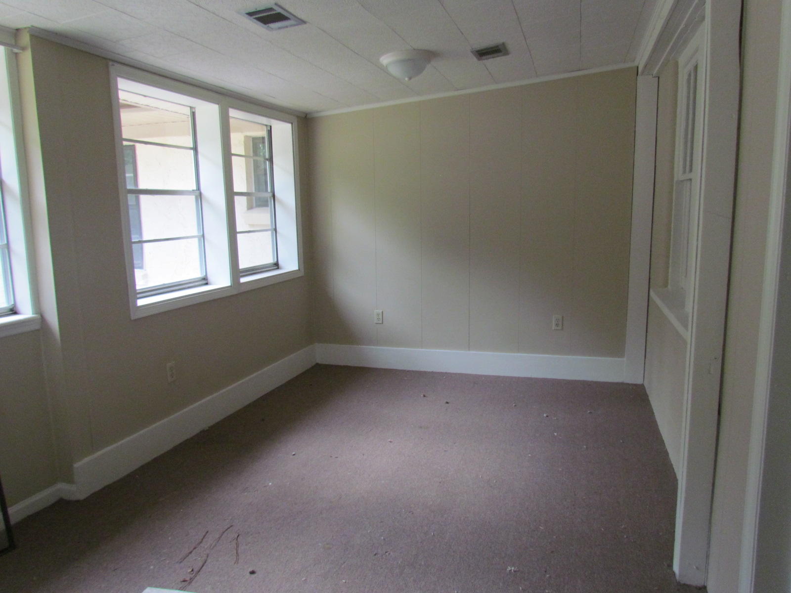 VALPARAISO PLAT 01 - Residential Lease