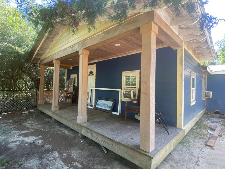 You found it! 5 acres of land with 2 buildings and plenty room for storage as well. Seller accepting cash offers only at this time.