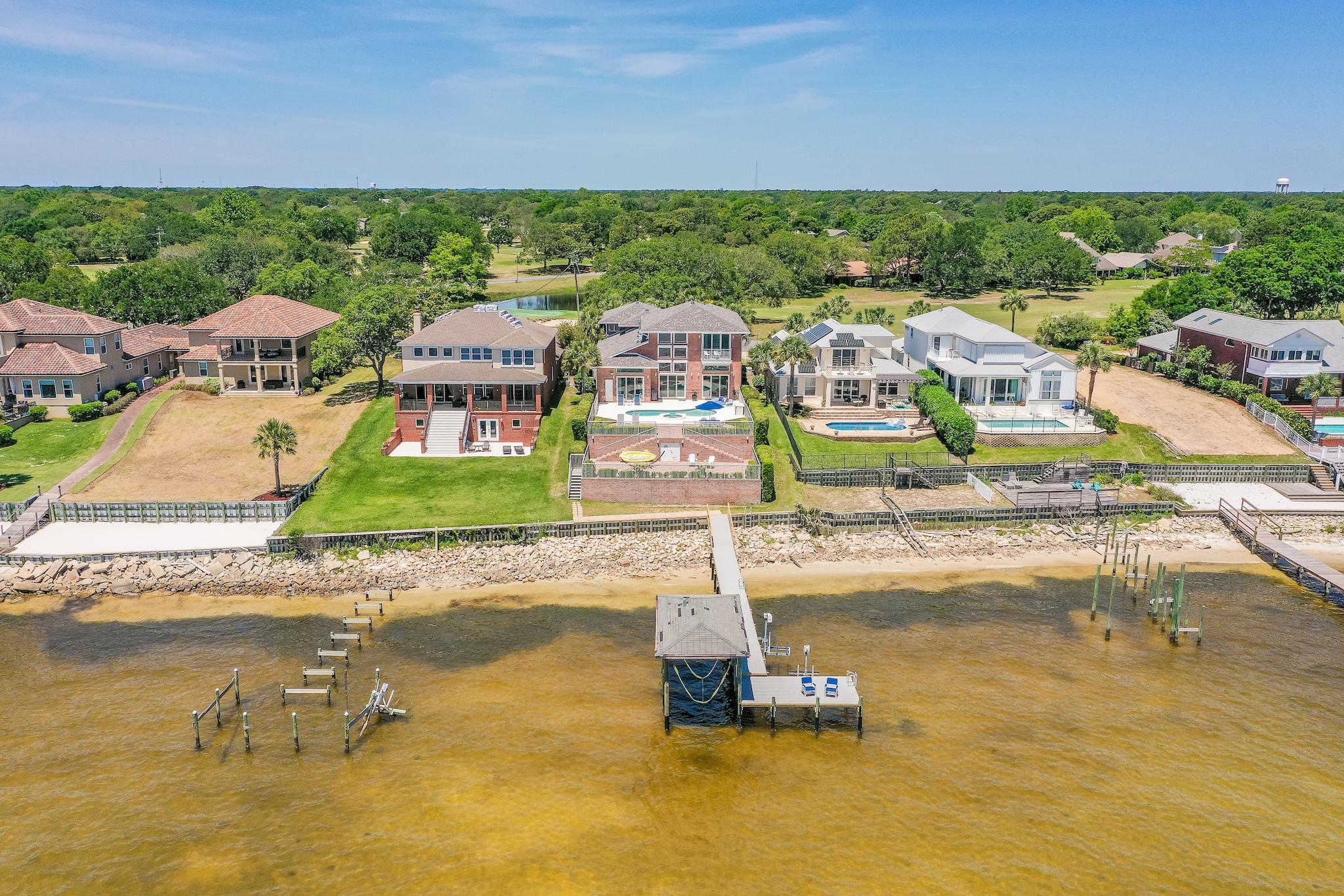 SHALIMAR POINTE S/D - Residential