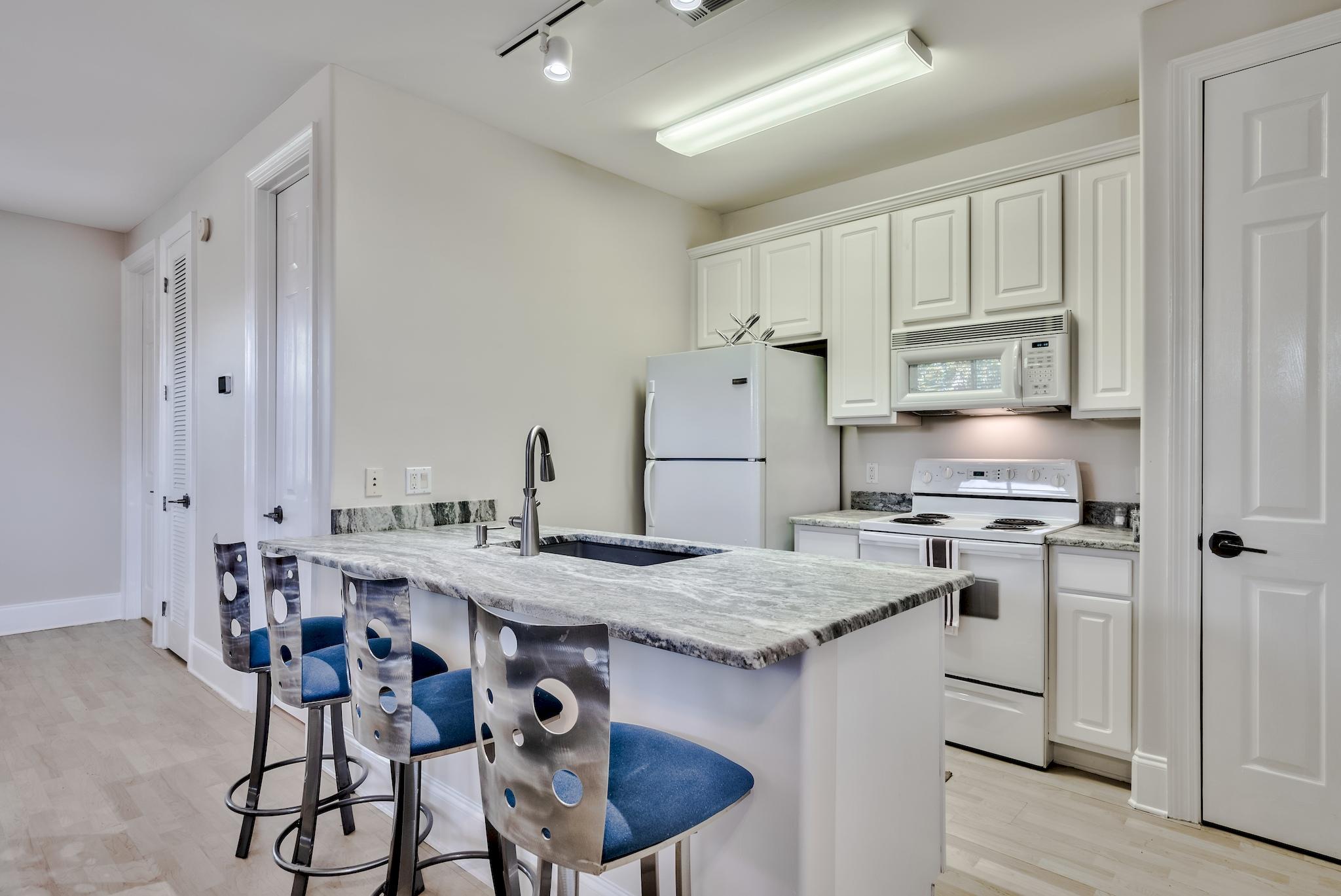 SHALIMAR POINTE S/D - Residential