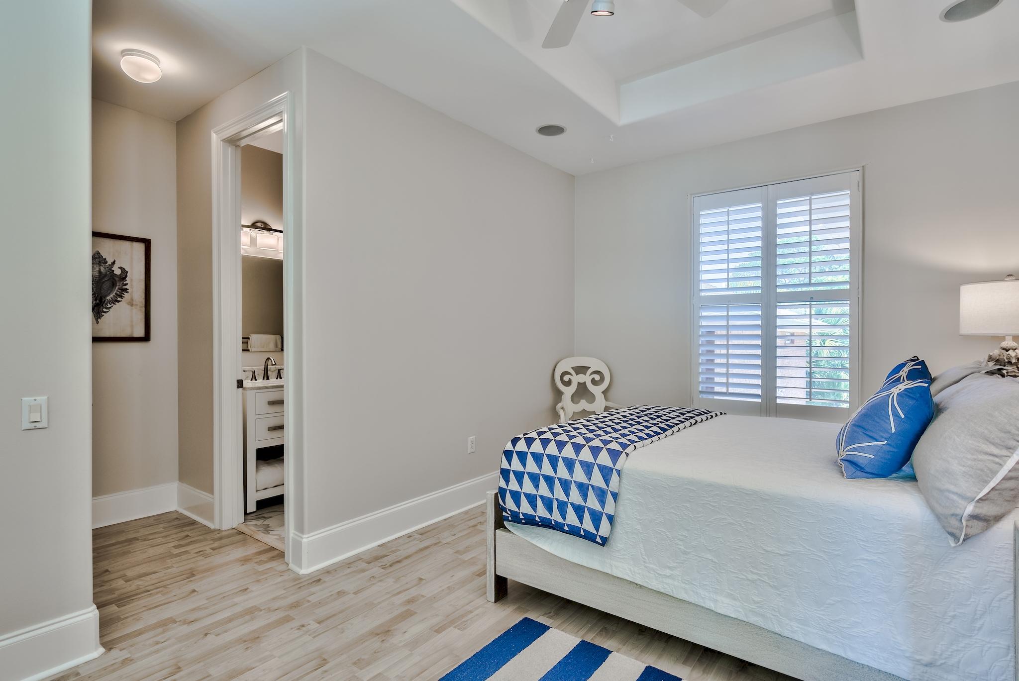SHALIMAR POINTE S/D - Residential